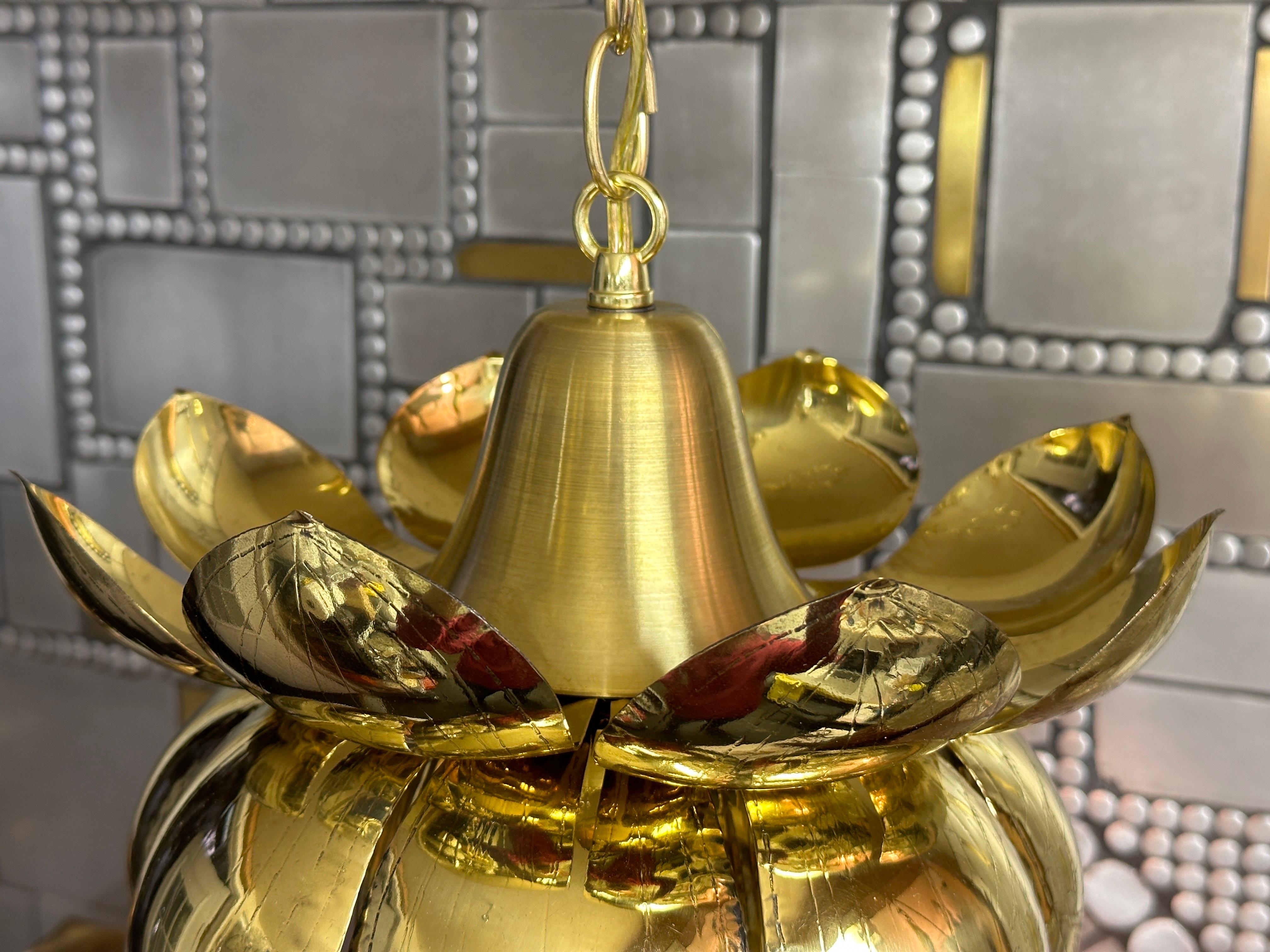 Polished Brass Lotus Light by Feldman For Sale 3