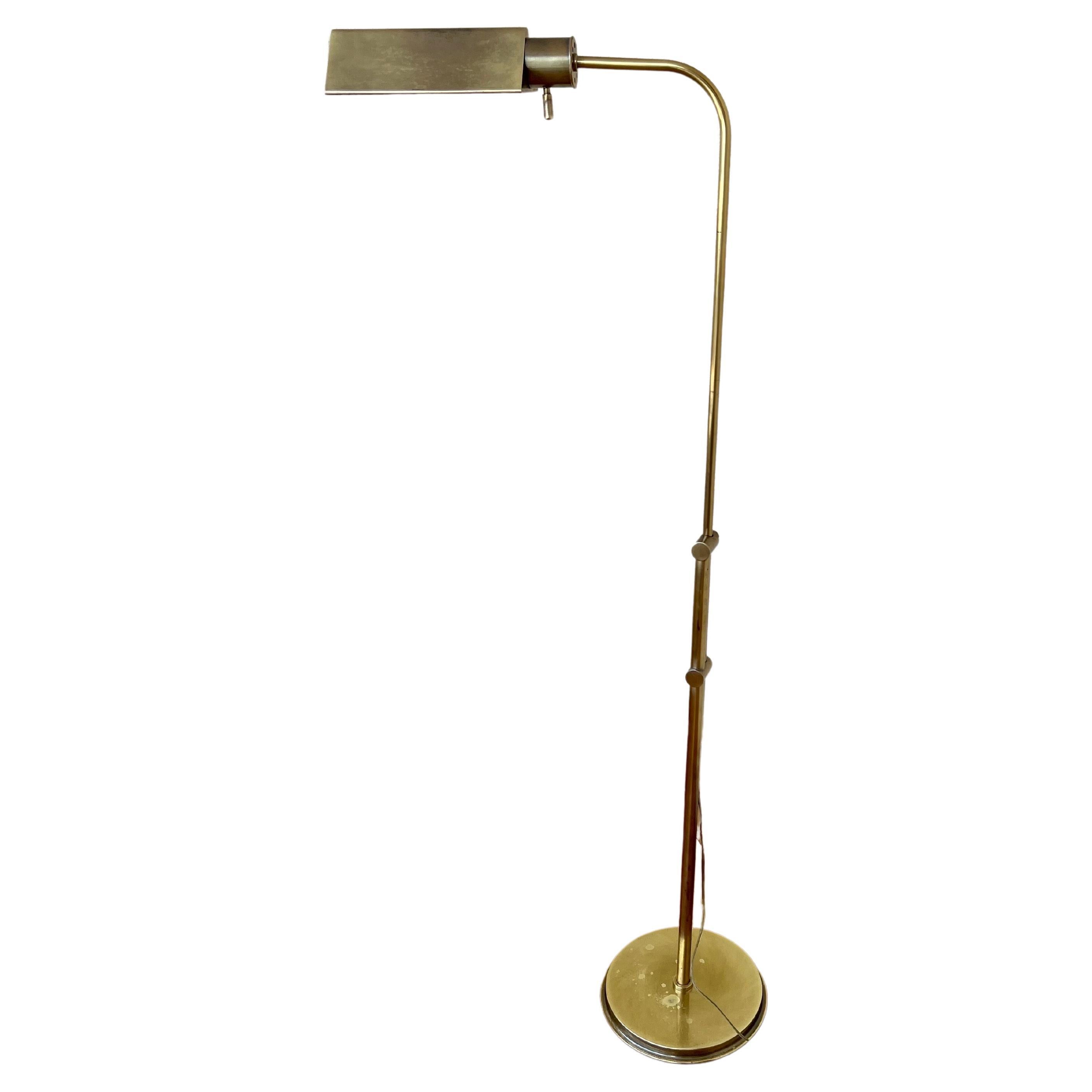 Mehrdirektionale Apotheker-Stehlampe aus poliertem Messing von Frederick Cooper