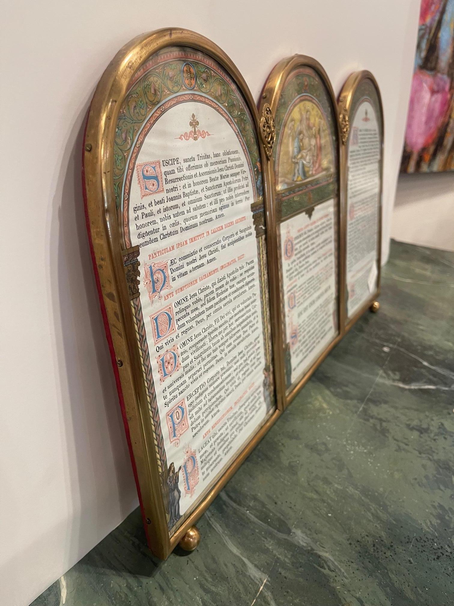 Polished Brass Picture Frame with Decorative Trim, 19th Century 1