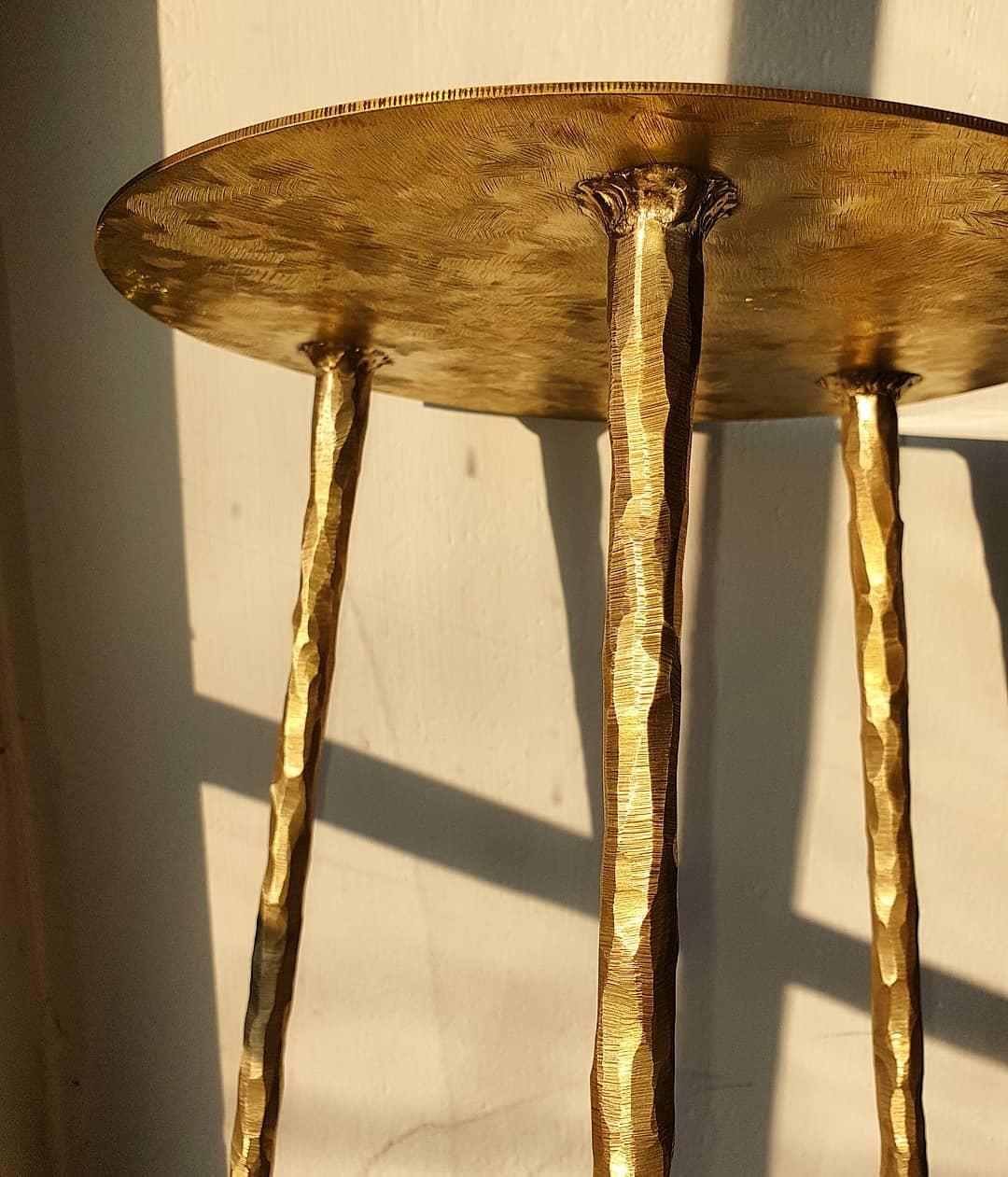Brass side table signed by Lukasz Friedrich
Side rable „Drops”
Materials: Patinated, Carved Brass,
Dimensiosns:
D 40 cm H 55 cm
Can be made to order in other dimensions. Also available in brushed brass.
Signed and dated

Lukasz Friedrich