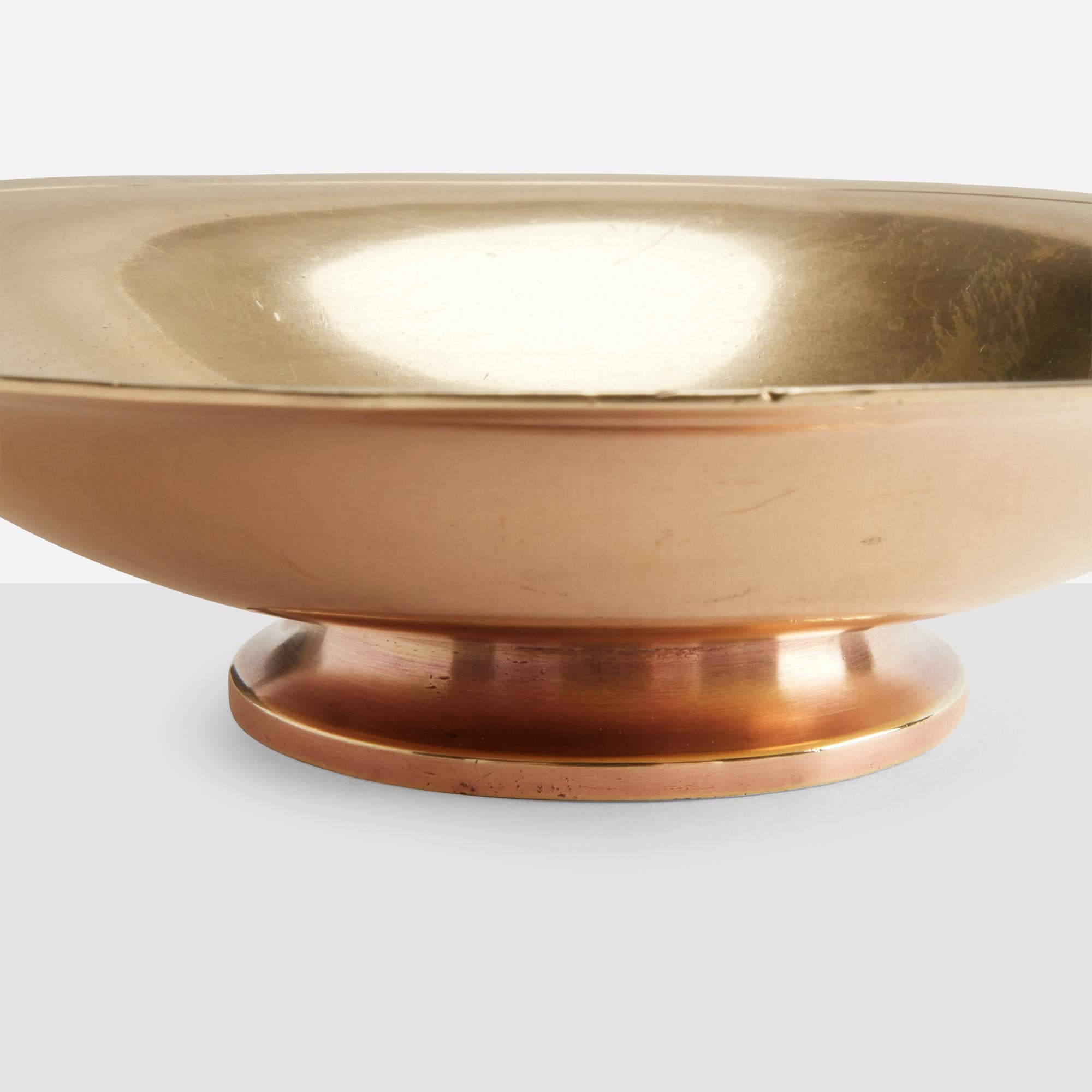 Metà XX secolo Piatto in bronzo lucido di Just Andersen Modello # LC 1385 in vendita