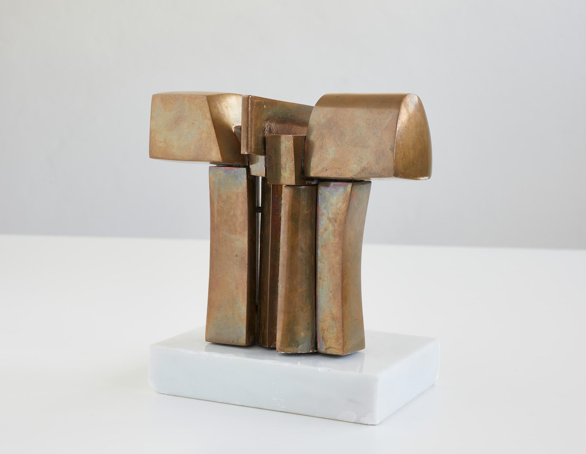 Polished bronze sculpture by José Luis Sanchez (1926-2018) In Good Condition In Renens, CH