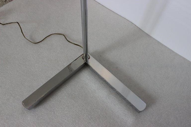 Polished Chrome Adjustable Floor Lamp by Casella In Good Condition For Sale In West Palm Beach, FL