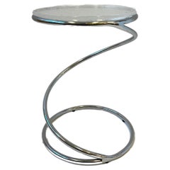 Table d'appoint en chrome poli et lucite de Leon Rosen pour Pace