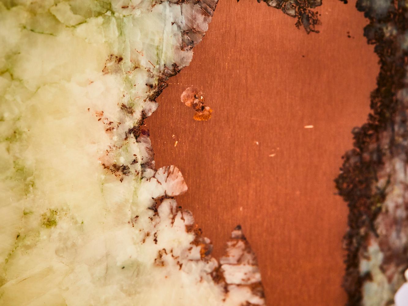 Polished copper quartz with green accents For Sale 4