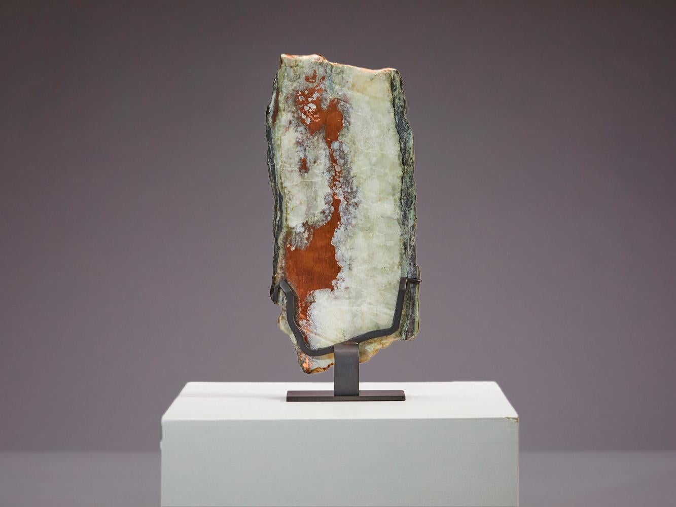 Polished copper quartz with green accents For Sale 12
