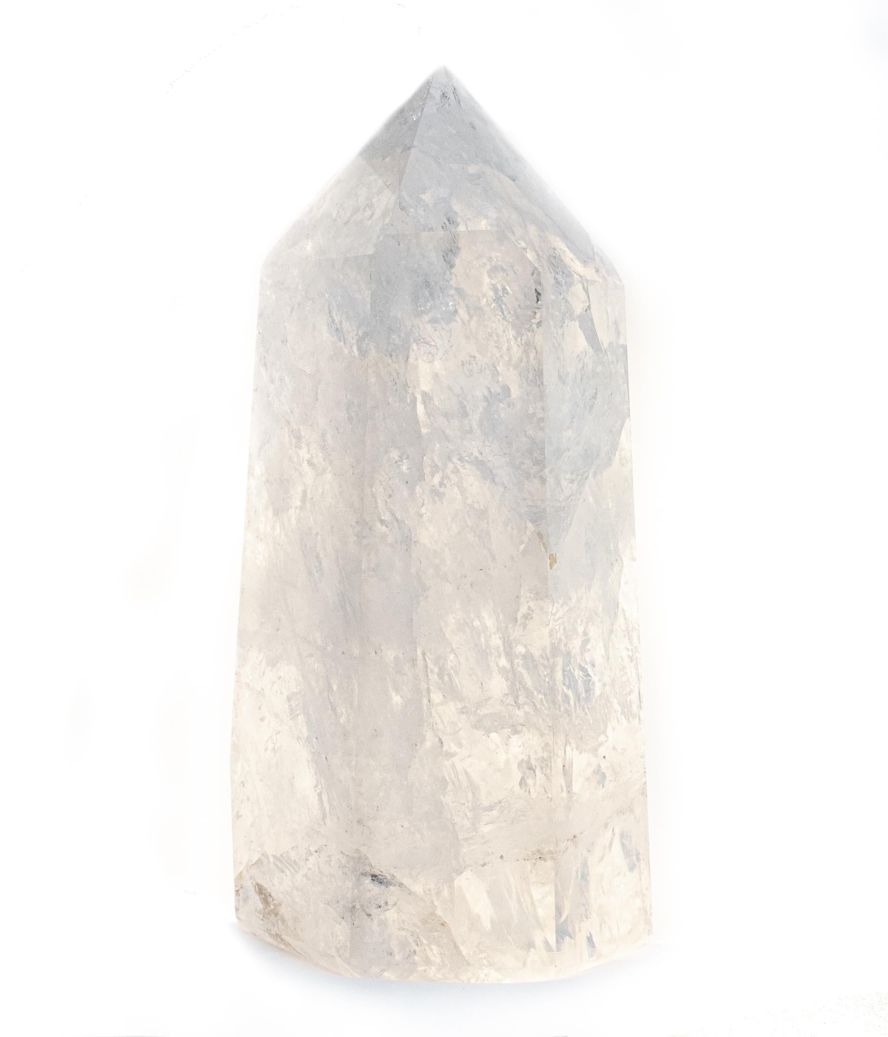 Obelisk-punkt aus poliertem Kristallquarz (Poliert) im Angebot