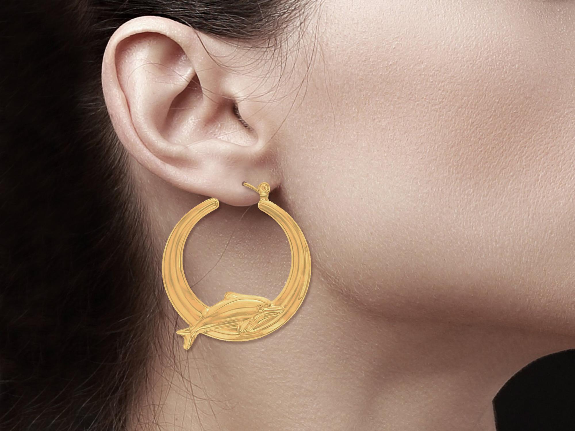 ♥ Sommaire du produit ♥

Détails : Anneaux creux polis
Métal : Or jaune 14K 
Taille : 29 mm
Poids : 4 grammes
Largeur : 6mm
Fermeture : Fermeture à bouton-pression