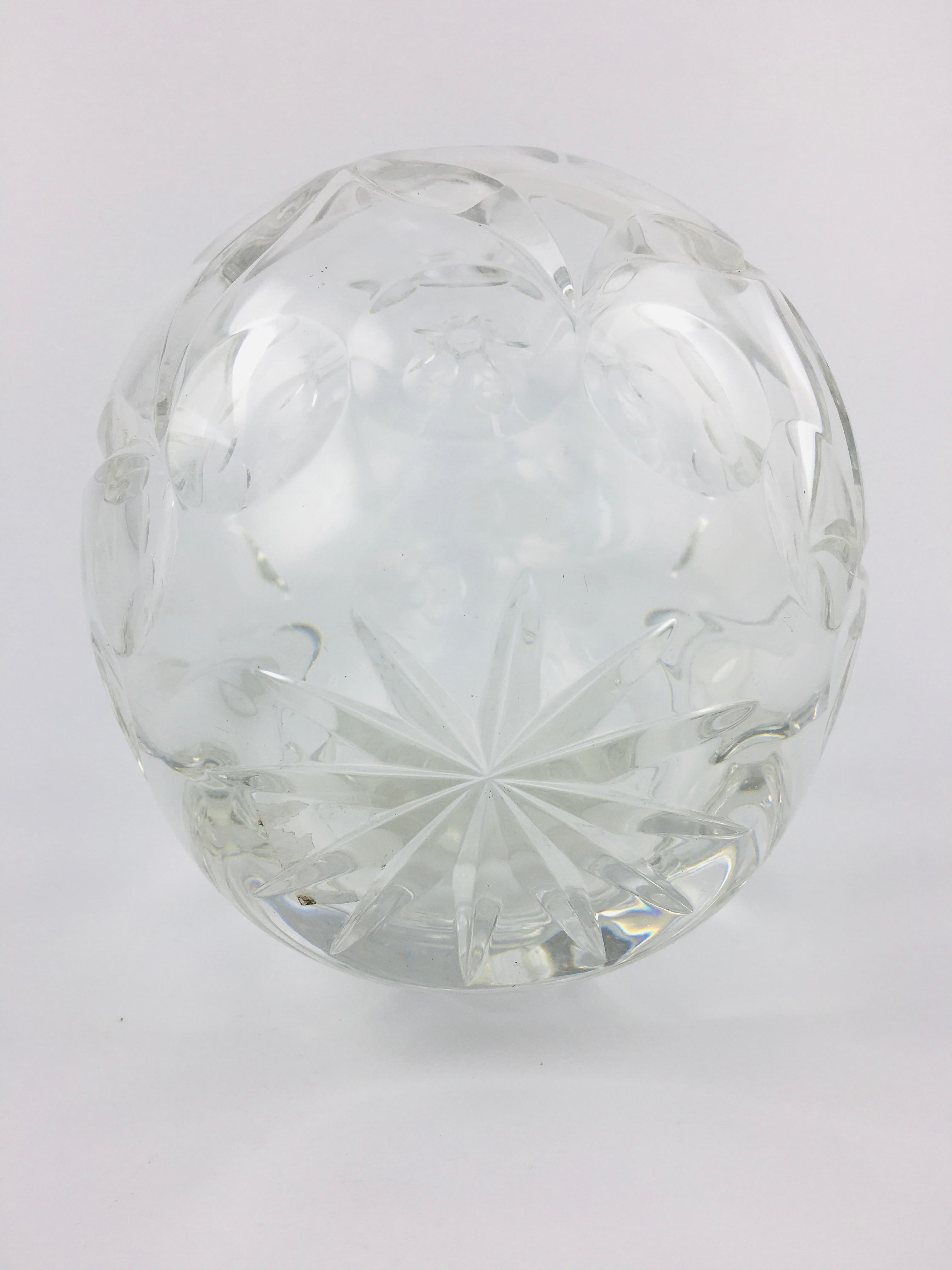 Late 19th Century Polished Cut Crystal Decanter with Stopper, 1890's In Good Condition For Sale In Budapest, HU
