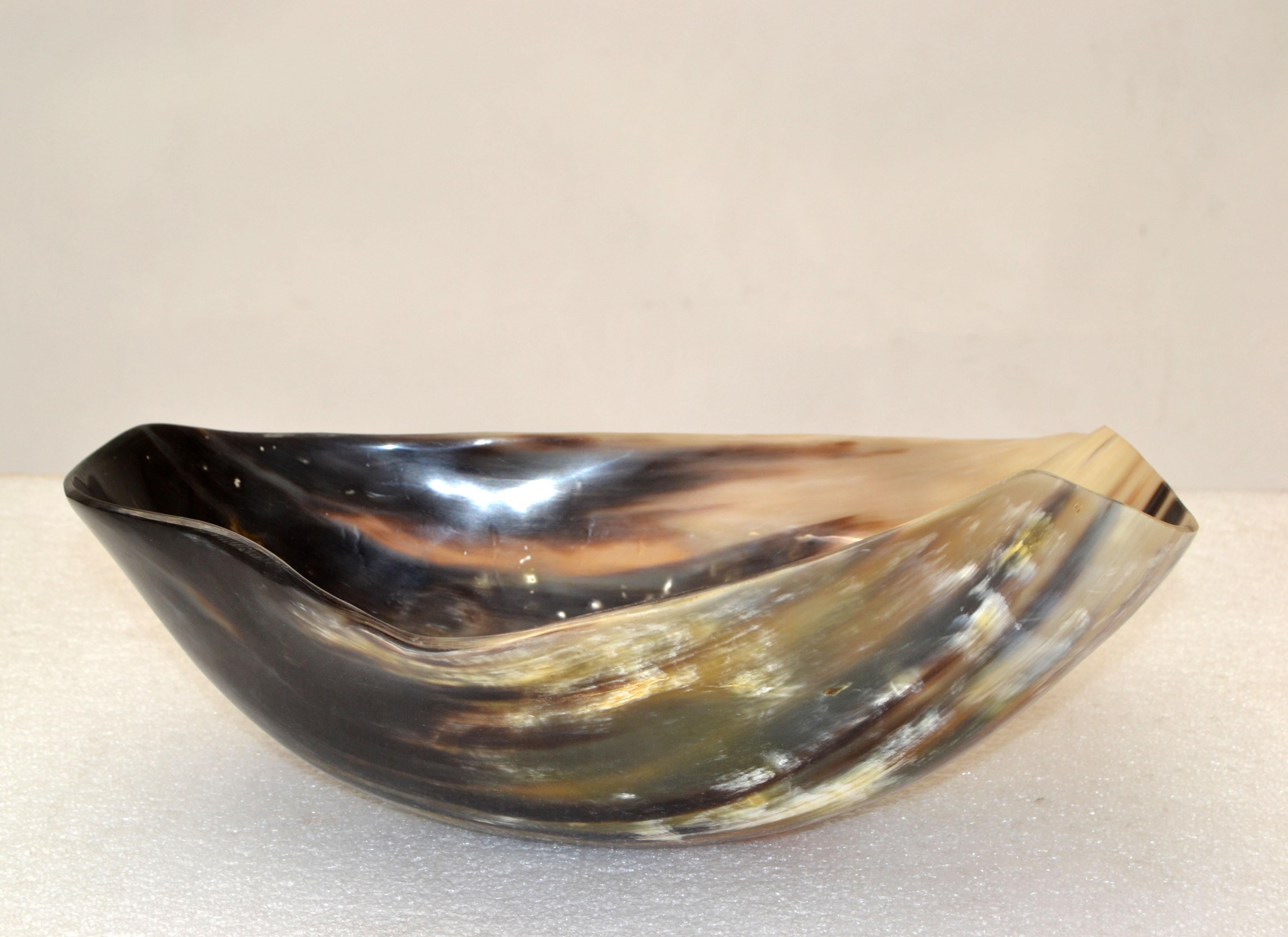 Polished Handmade Horn Bowl, Catchall, Vessel, Centerpiece Mid-Century Modern For Sale 1