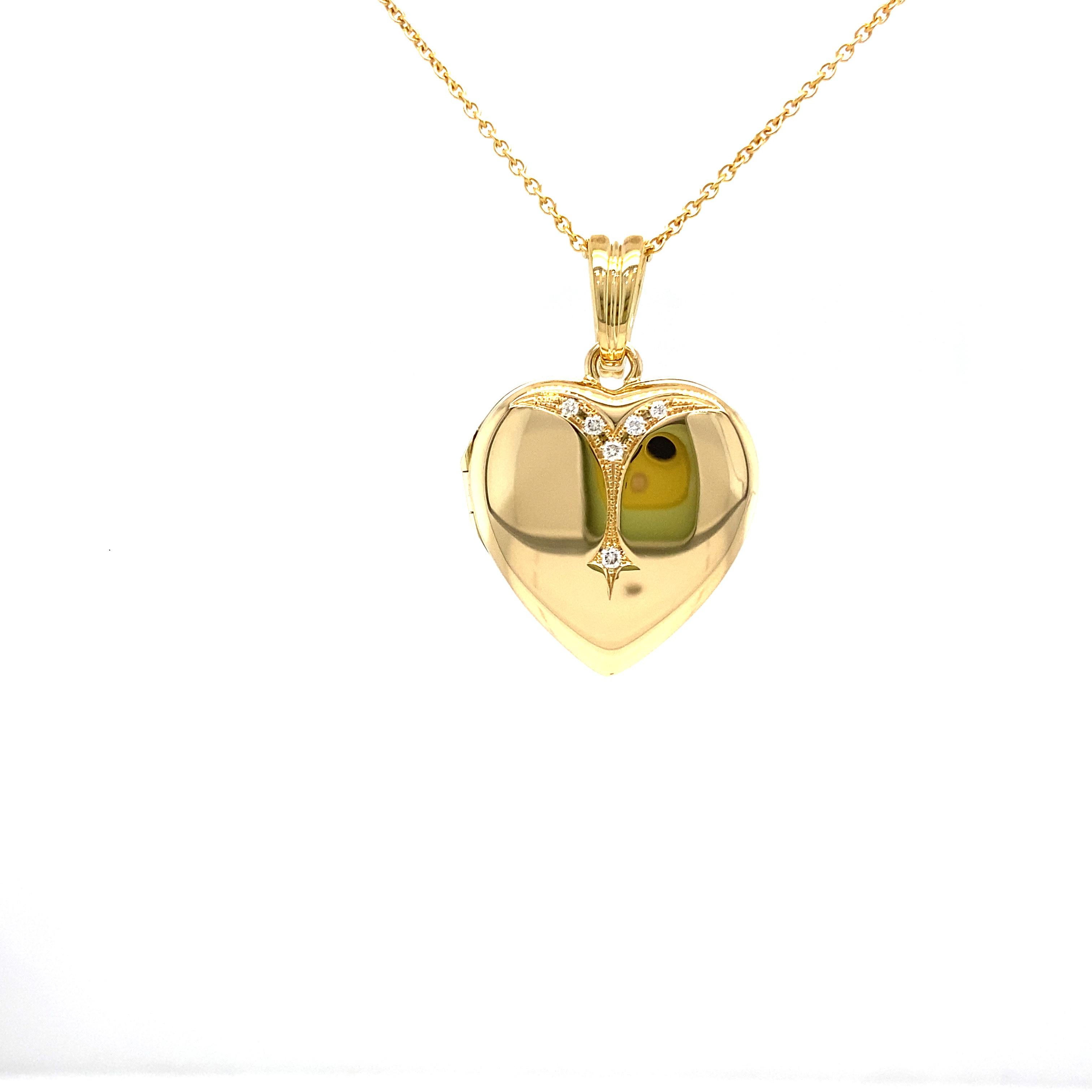 Victor Mayer customizable polished heart-shaped locket pendant necklace 18k yellow gold, Hallmark collection, 6 Diamonds, total 0.09 ct, H VS, brilliant cut, diameter app. 22.0 mm

About the creator Victor Mayer
Victor Mayer is internationally
