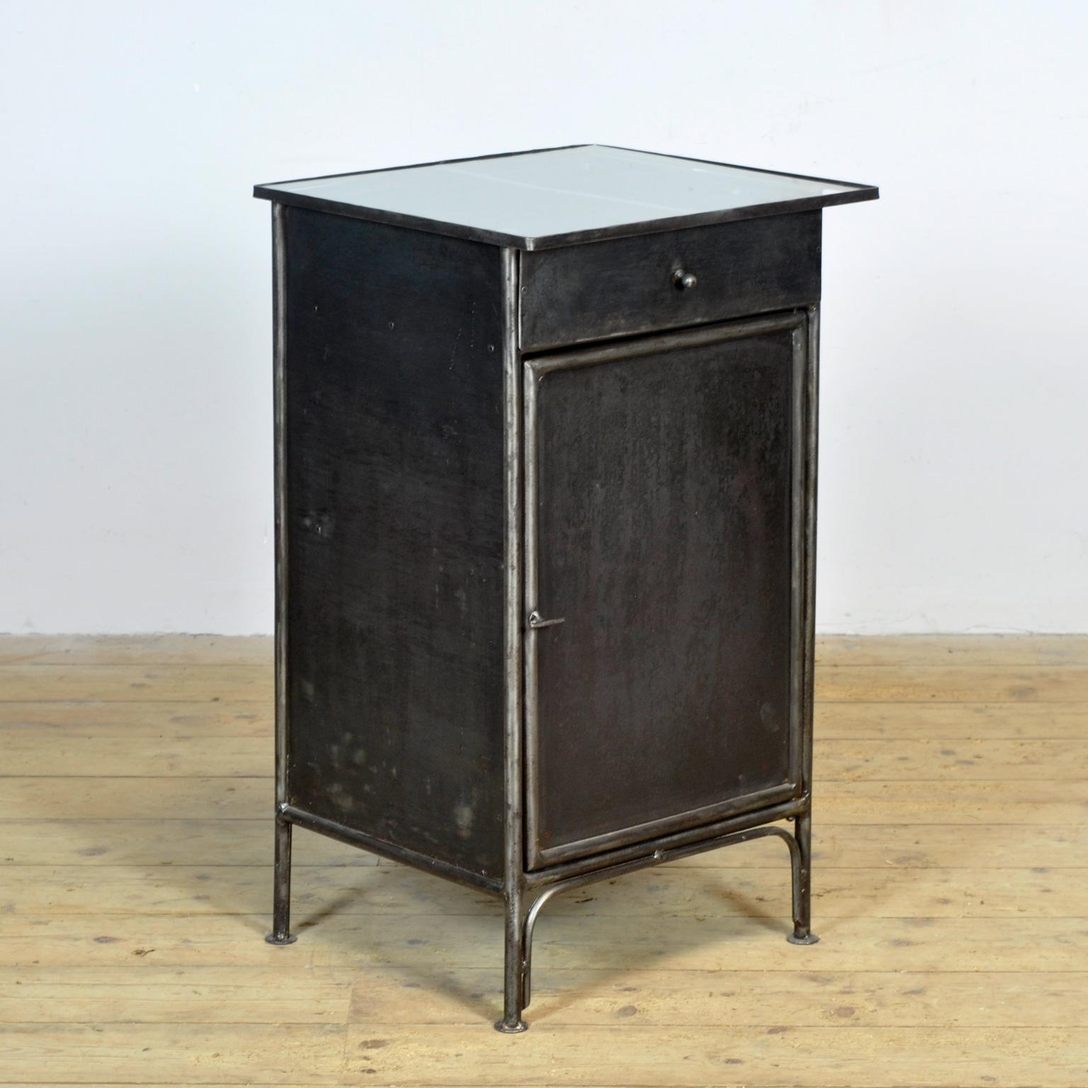 Industriel Polished Iron Bedside Table, 1910s en vente