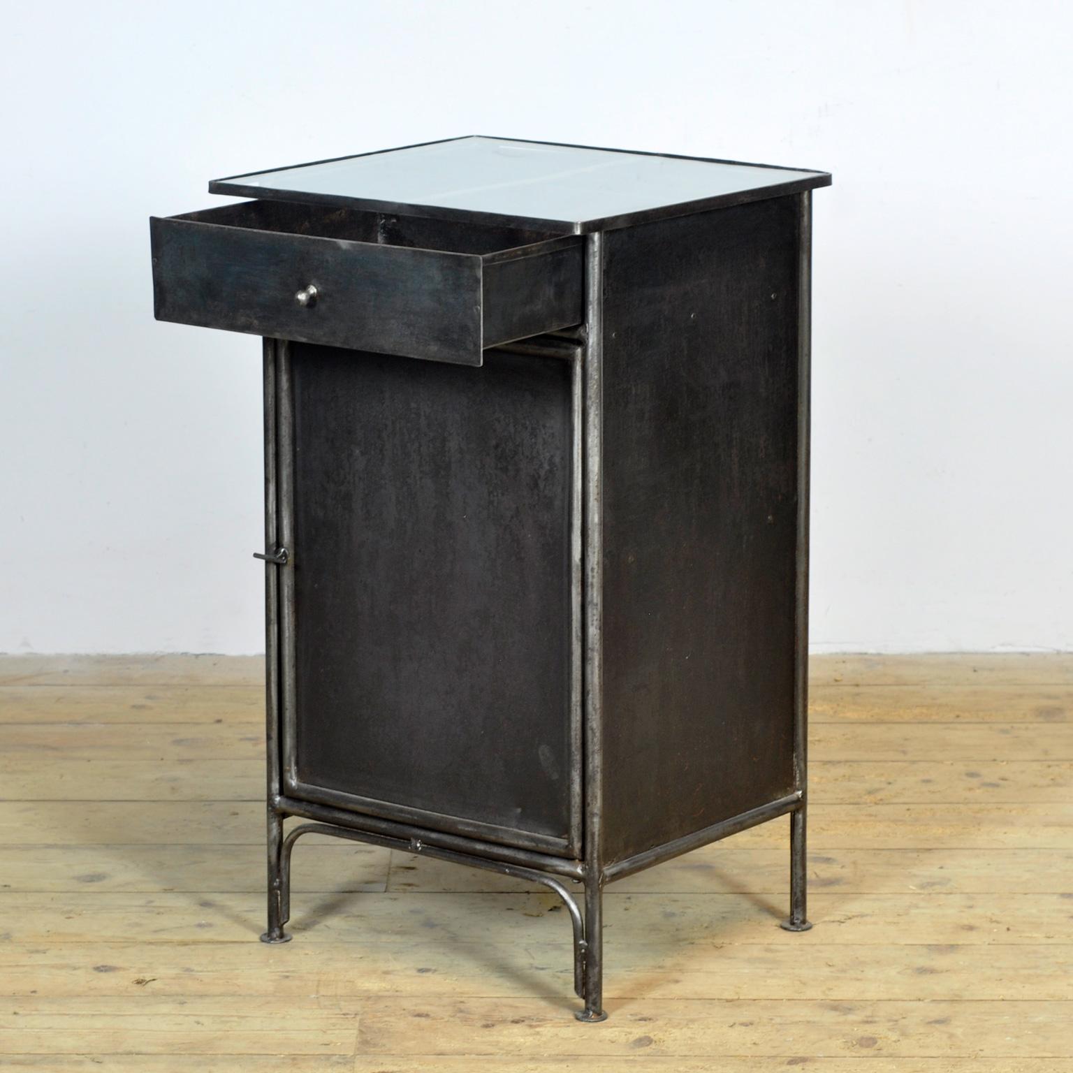 Verre Polished Iron Bedside Table, 1910s en vente