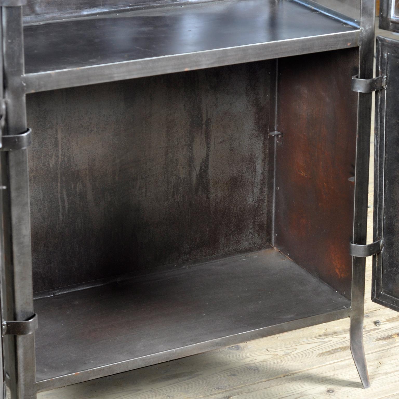 polished iron medical cabinet, 1950’s In Good Condition In Amsterdam, Noord Holland