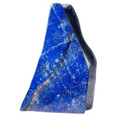 Forme libre en lapis-lazuli poli provenant d'Afghanistan (7.4 livres)