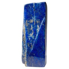 Forme libre en lapis-lazuli poli provenant d'Afghanistan (9.7 livres)