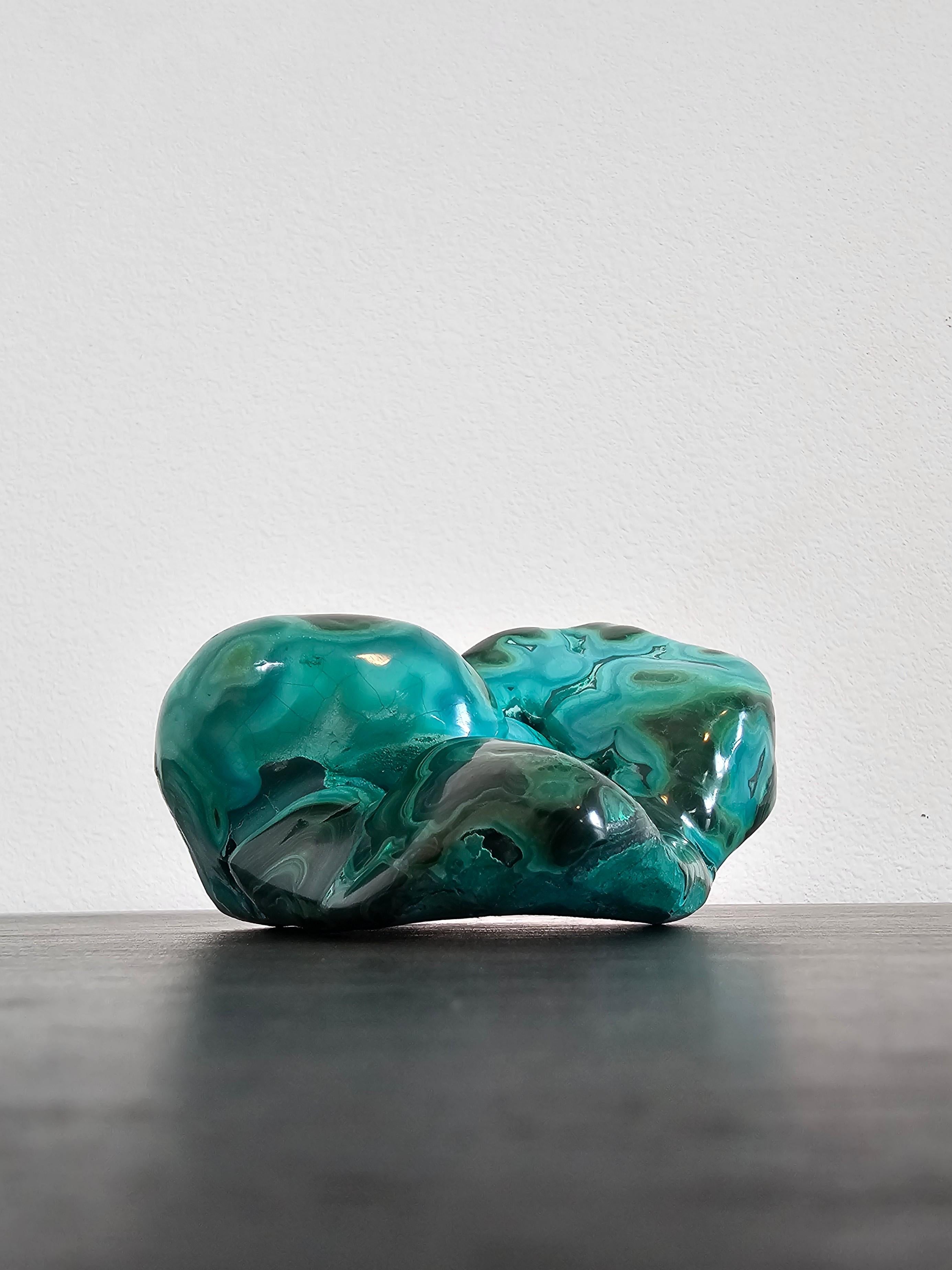 Spécimen naturel de forme libre de malachite polie Chrysocolla en vente 1