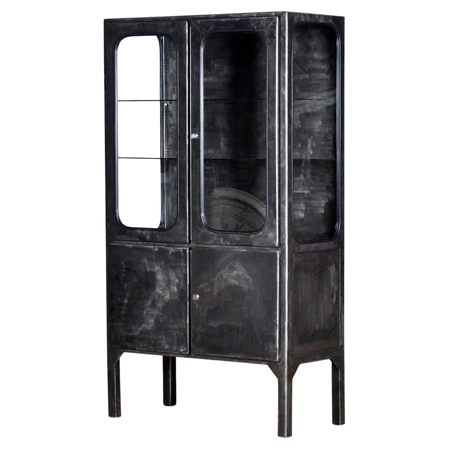 cabinet médical poli, années 1970