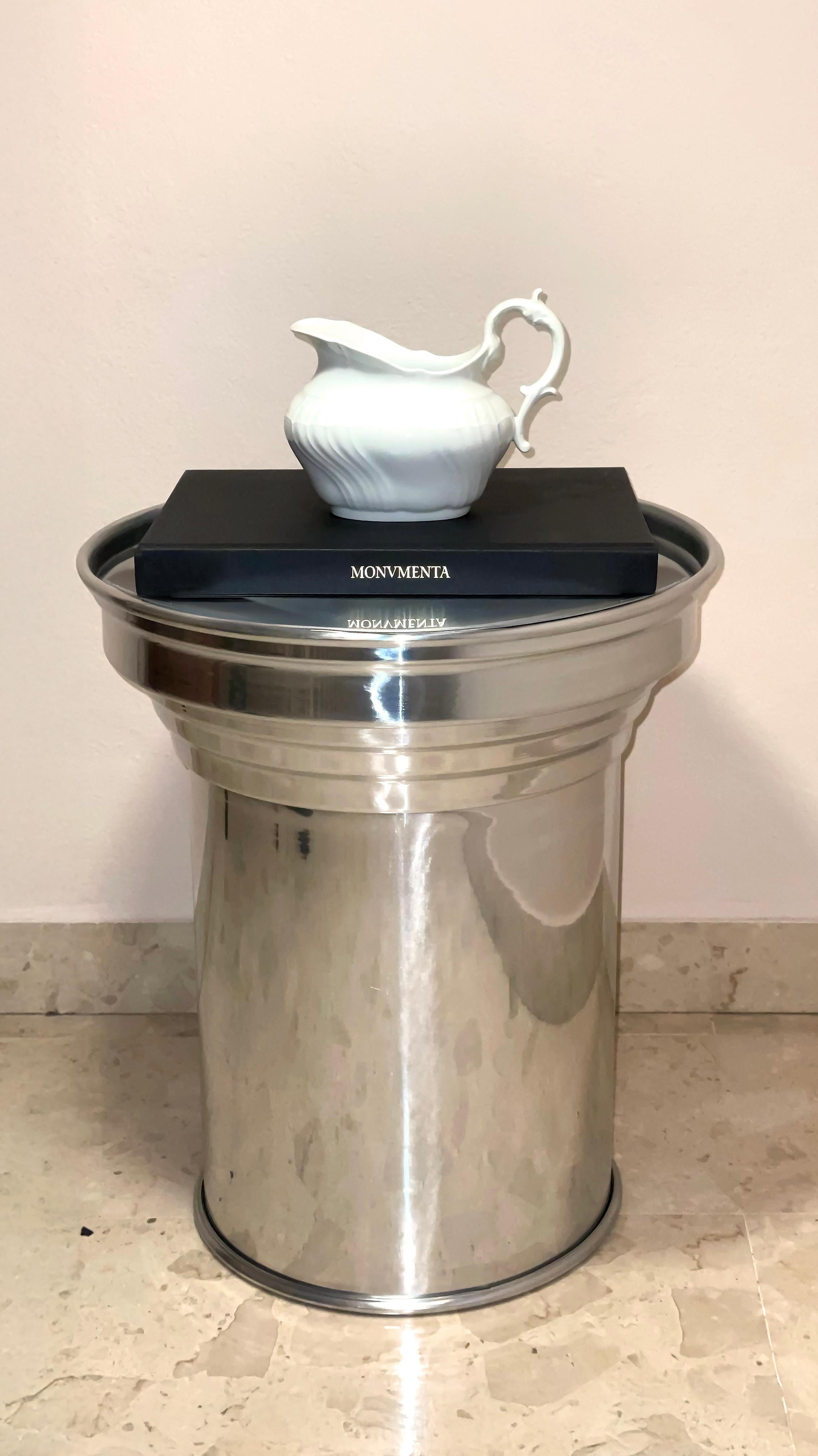 Polished mirror Metal Capitello Side Table, Italian Minimalist Design, in stock For Sale 2