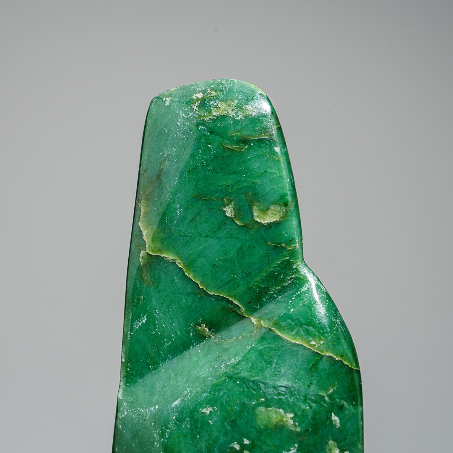 Pakistanais Jade en néphrite polie de forme libre provenant du Pakistan (2,5 livres) en vente