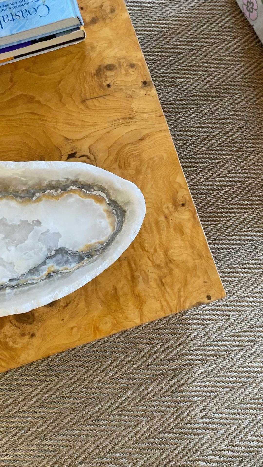 Polished Onyx Tray with Live Edge Large In New Condition For Sale In Dallas, TX