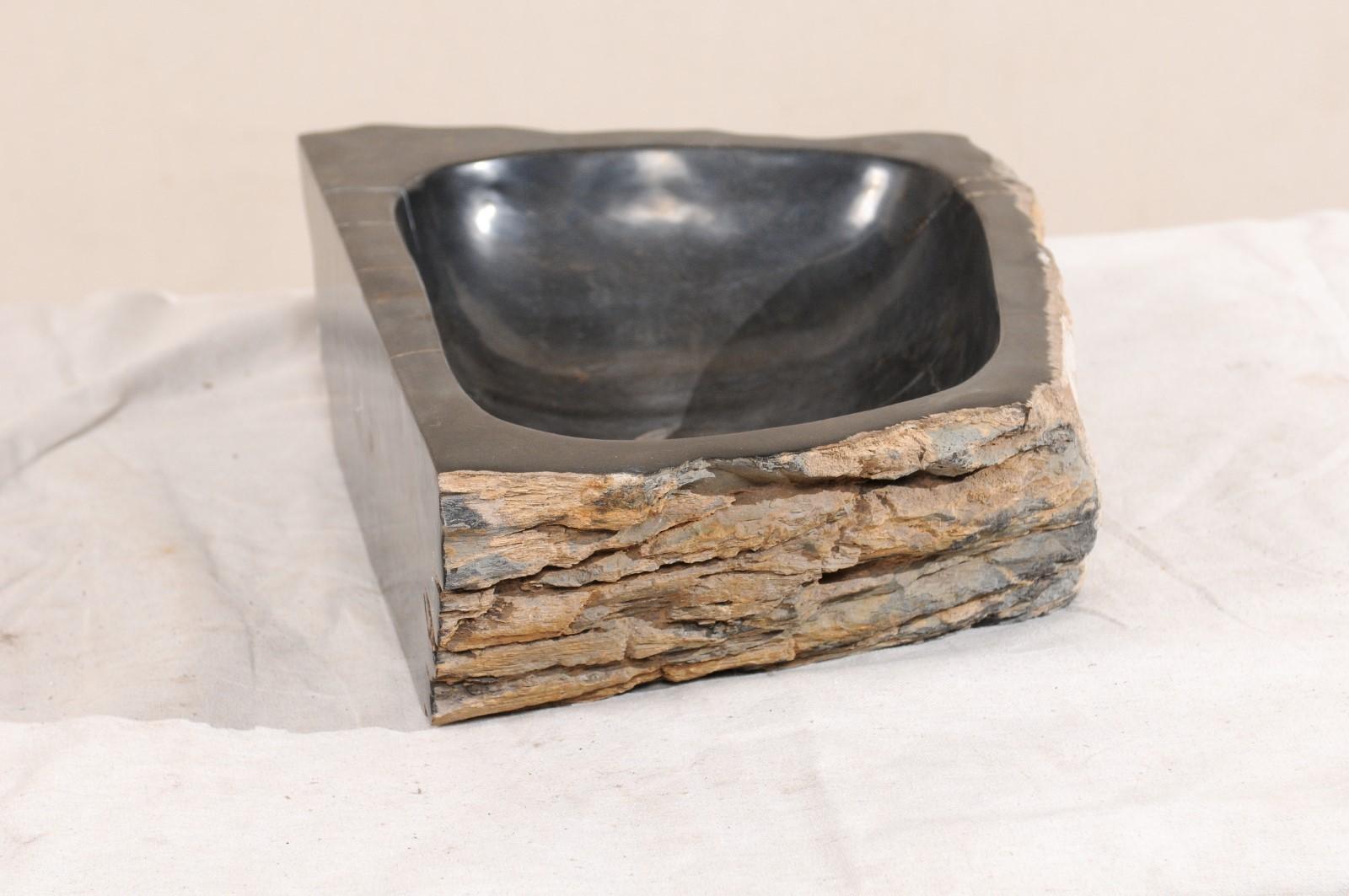 Polished Petrified Wood Sink in Black and Nice Brown Tones In Good Condition In Atlanta, GA