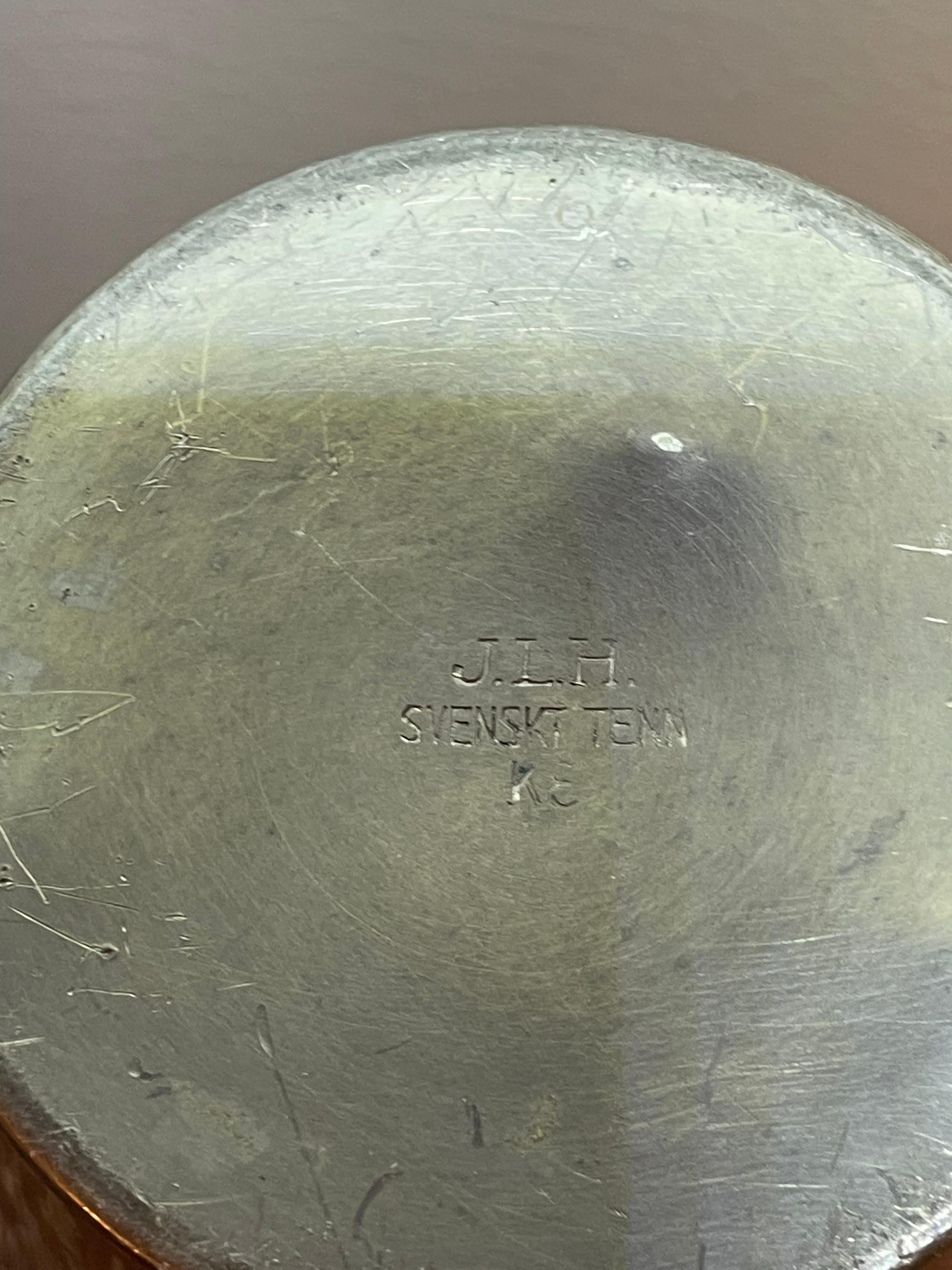 Amphora-Vase aus poliertem Zinn von J.L.H. für Svenskt Tenn, Schweden, 1930er Jahre im Angebot 1