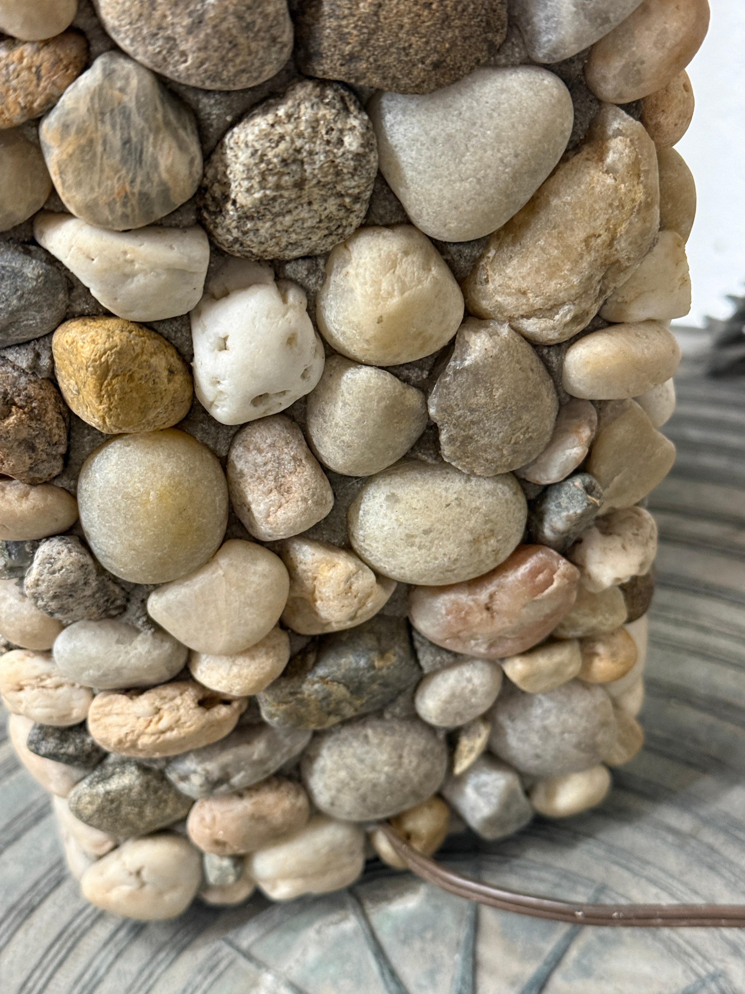 Polished River Rock Lamp en venta 8