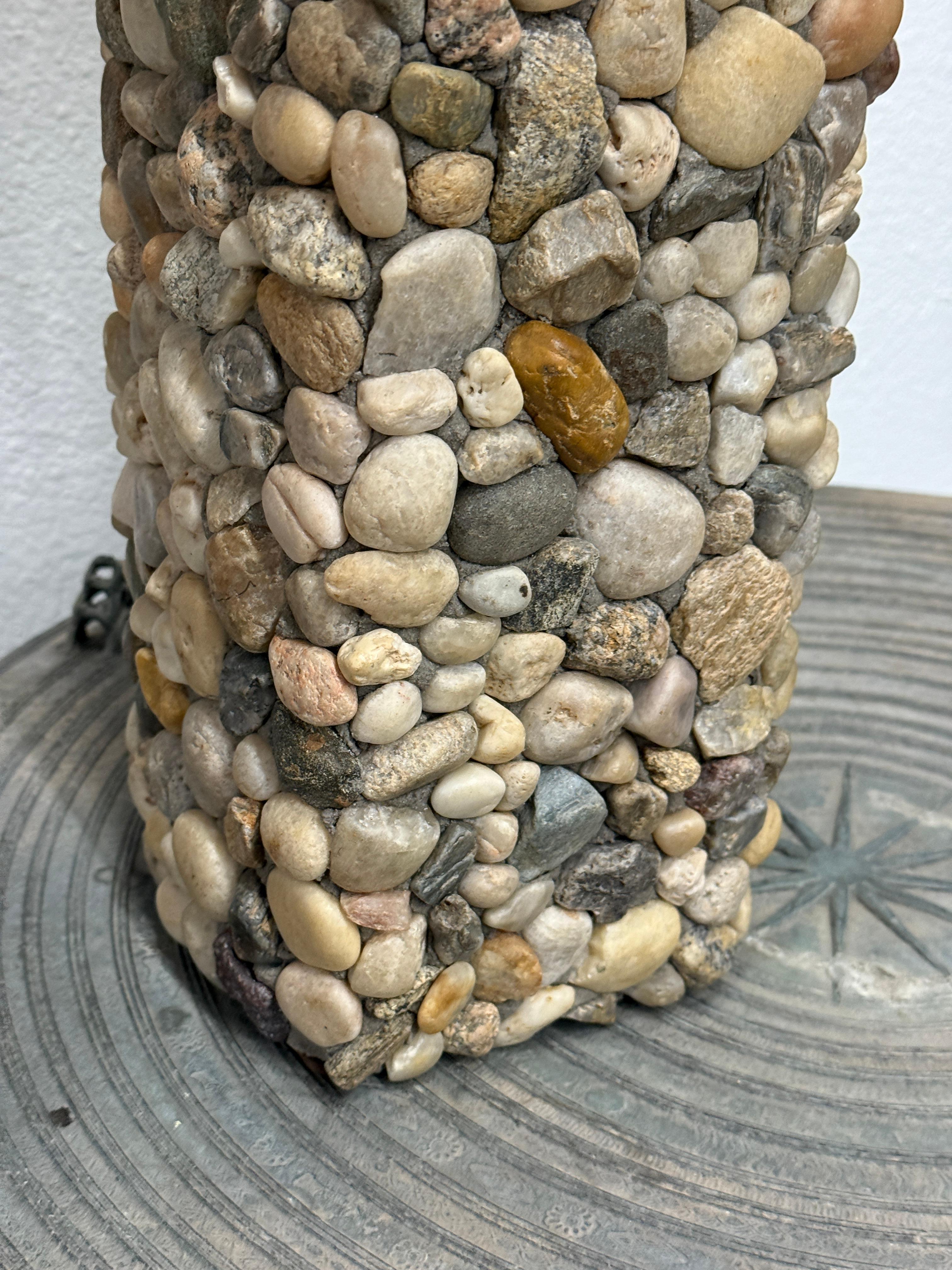 Polished River Rock Lamp en venta 1
