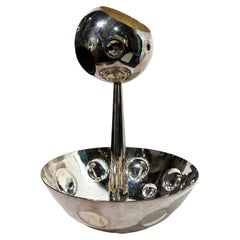 Gefäß/Schale aus poliertem Silber, skulpturales Objekt von Raju Peddada – „Lacuna“