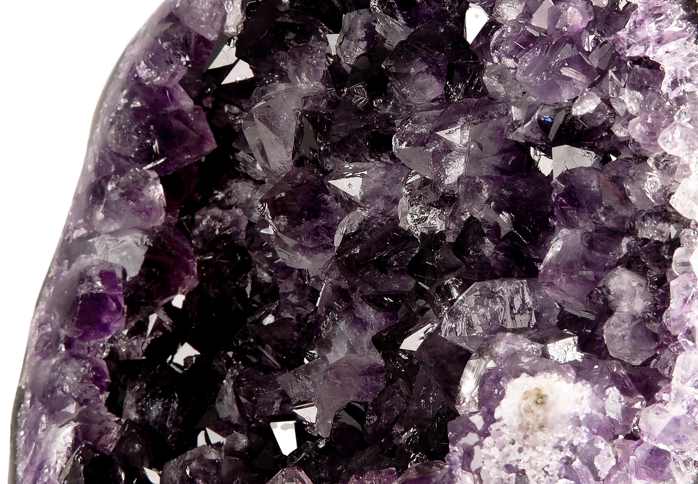 how are amethyst formed