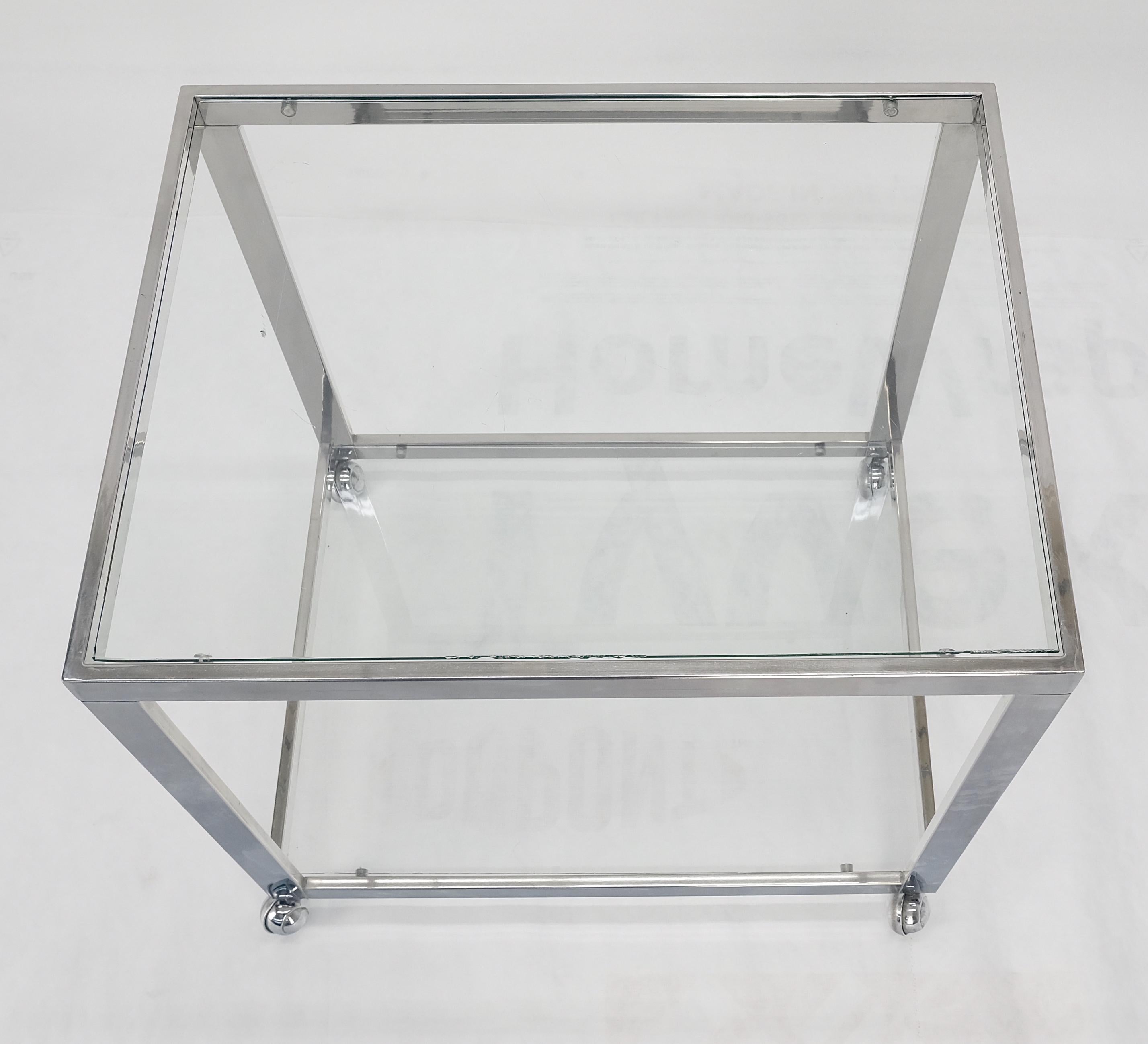 Chariot de bar en acier inoxydable poli en forme de boîte à deux niveaux Chrome Mid Century en vente 6