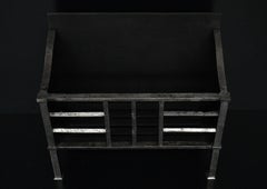 Grille de cheminée en acier poli avec barres verticales