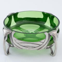 Plato de mantequilla de estaño pulido Tudric para Liberty & Co c1900