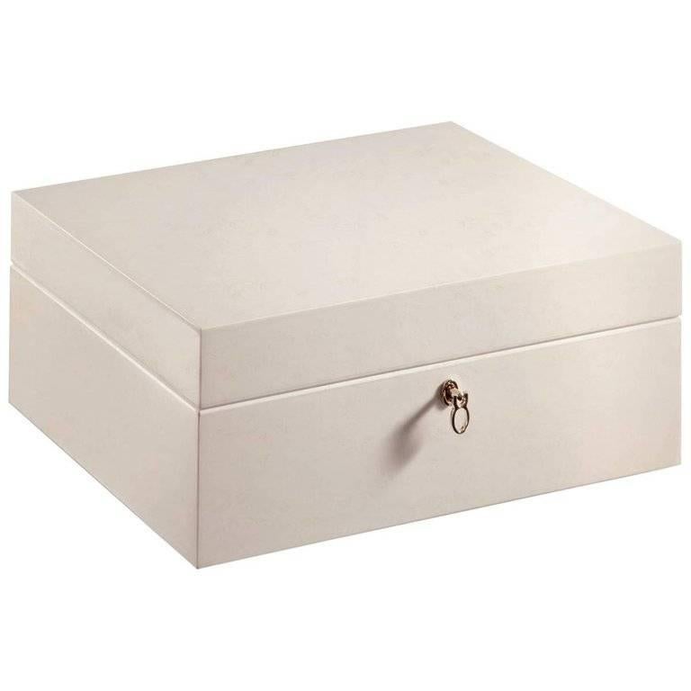 Agresti Polished White Jewel Box in Bird's-Eye Maple with Gold-Plated Hardware For Sale