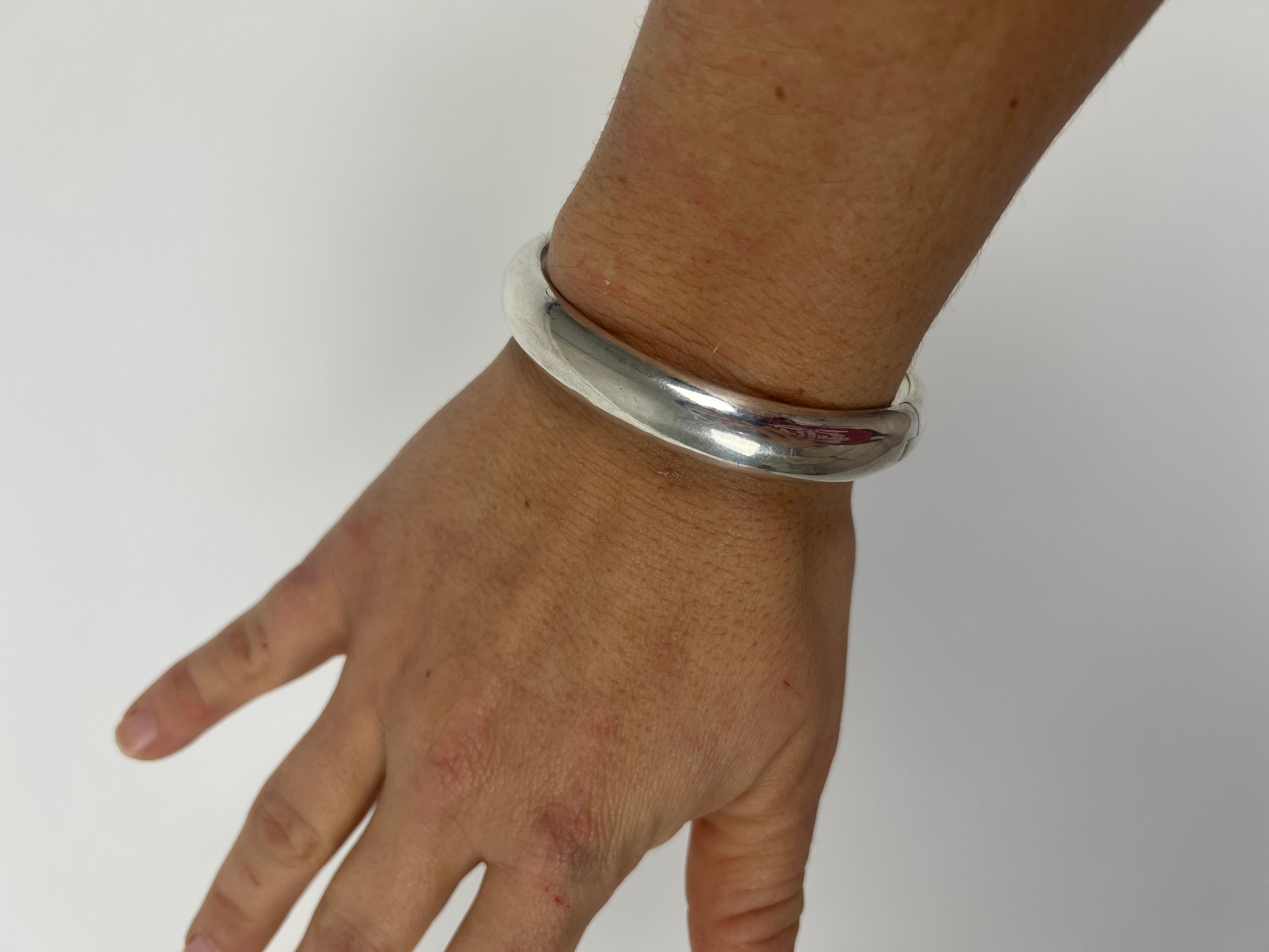 Pulsera brazalete ancha con bisagra de plata pulida, Plata de ley 3