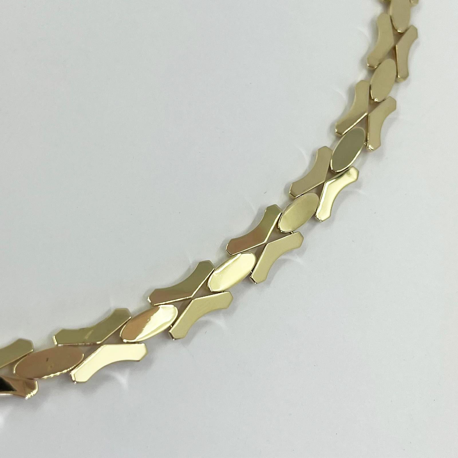 Women's Polished Yellow Gold Link Collar Necklace For Sale