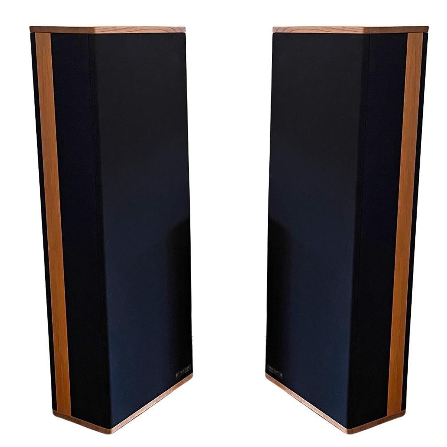 Polk Audio SDA SRS Speakers with Isophase Crossover and Interconnect Cable In Good Condition In Chattanooga, TN