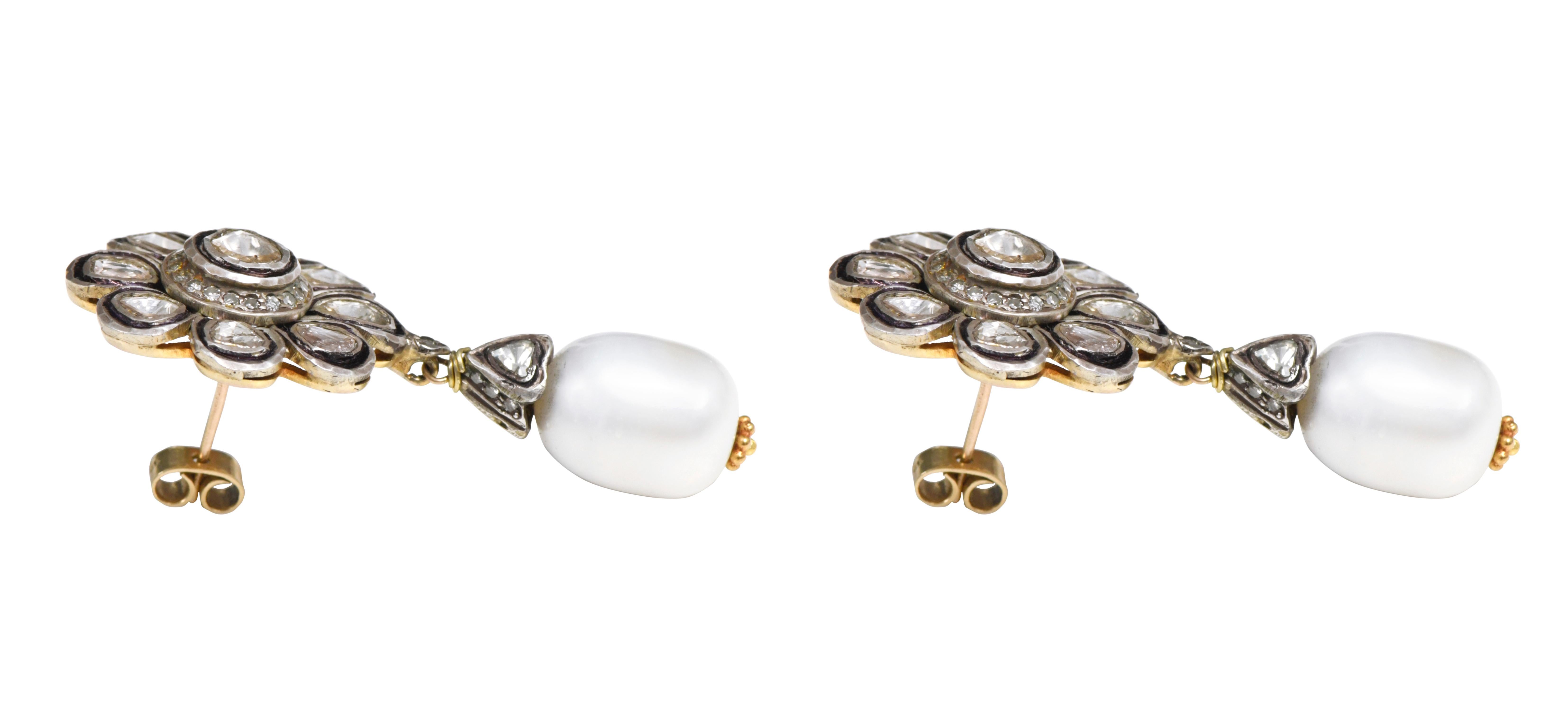 Art Deco Polki Diamond and Pearl Drop Flower Earrings in Art-Deco Style For Sale