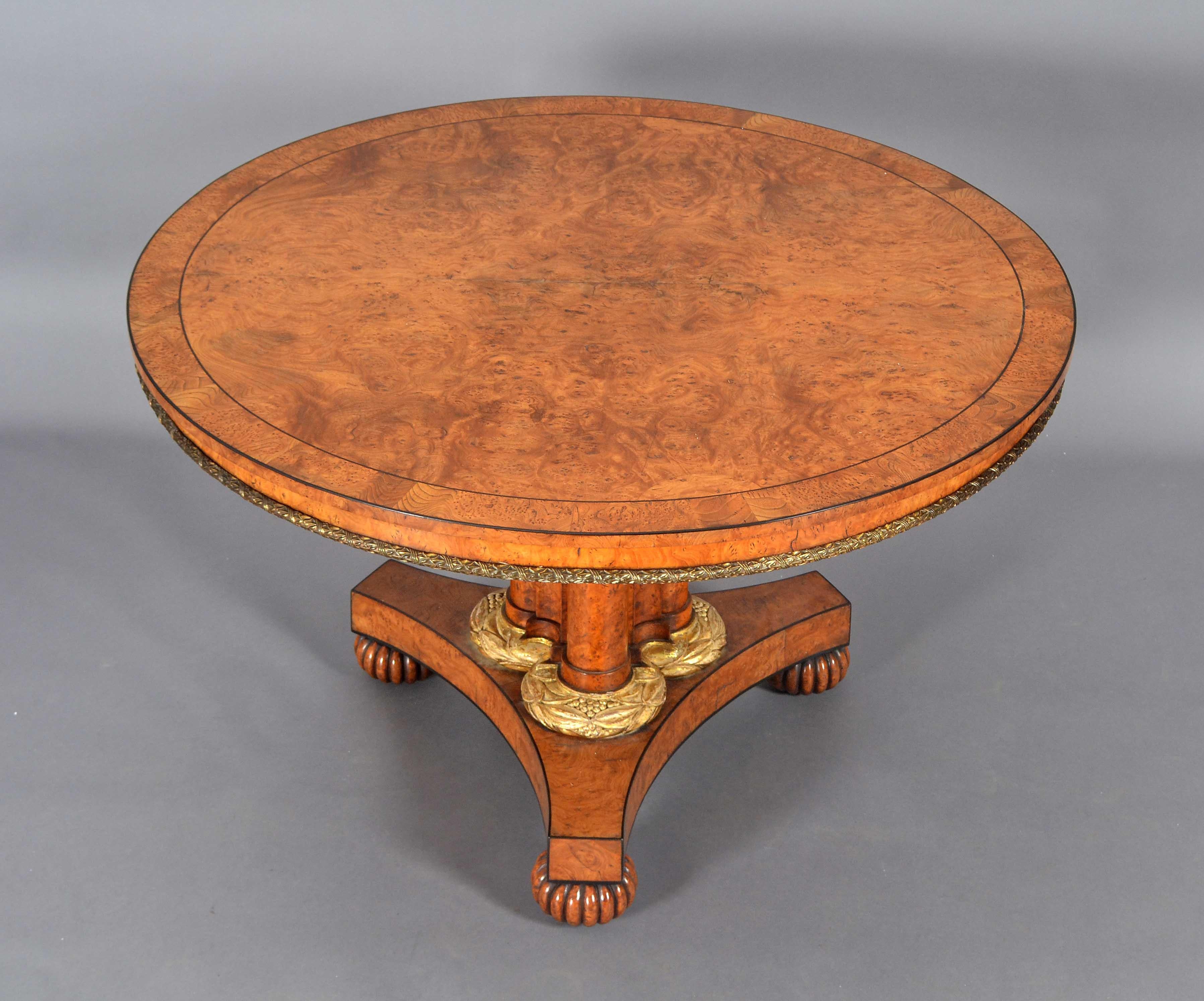 Mesa de centro Pollard de roble y parqué dorado Inglés en venta