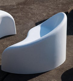 Polli High Back aus Harz, Steinaggregat und Fiberglas von Zachary A. Design