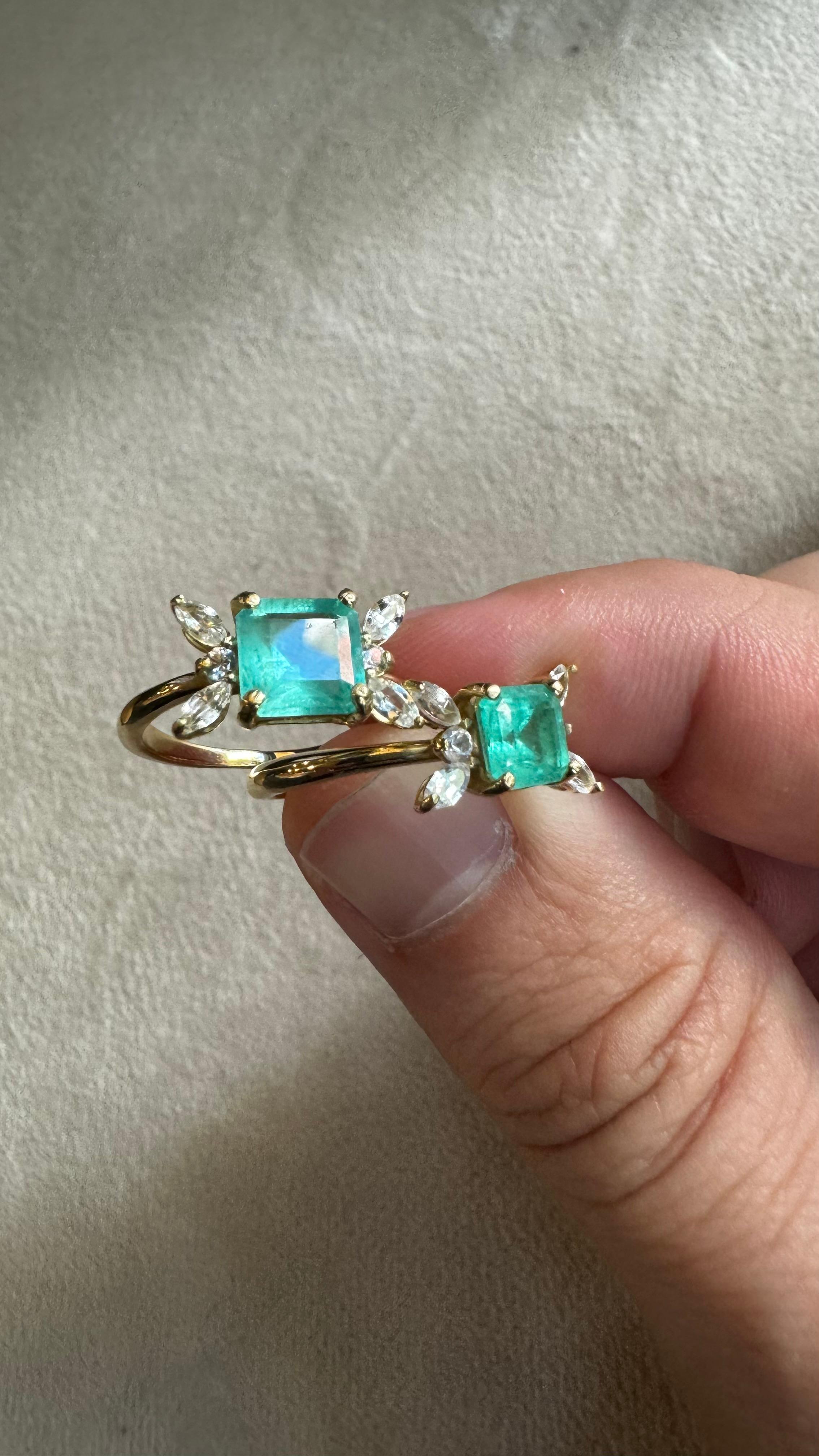 Asscher Cut Polline Ring - 18k Gold with 1ct Brazillian Emerald  - By Crayons Sao Paulo For Sale