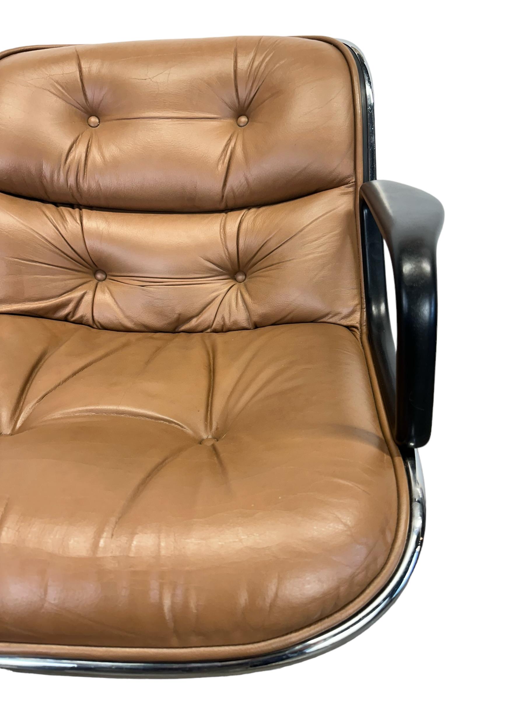 Charles Pollock Executive Desk Chair in Brown Leather In Fair Condition For Sale In Brooklyn, NY