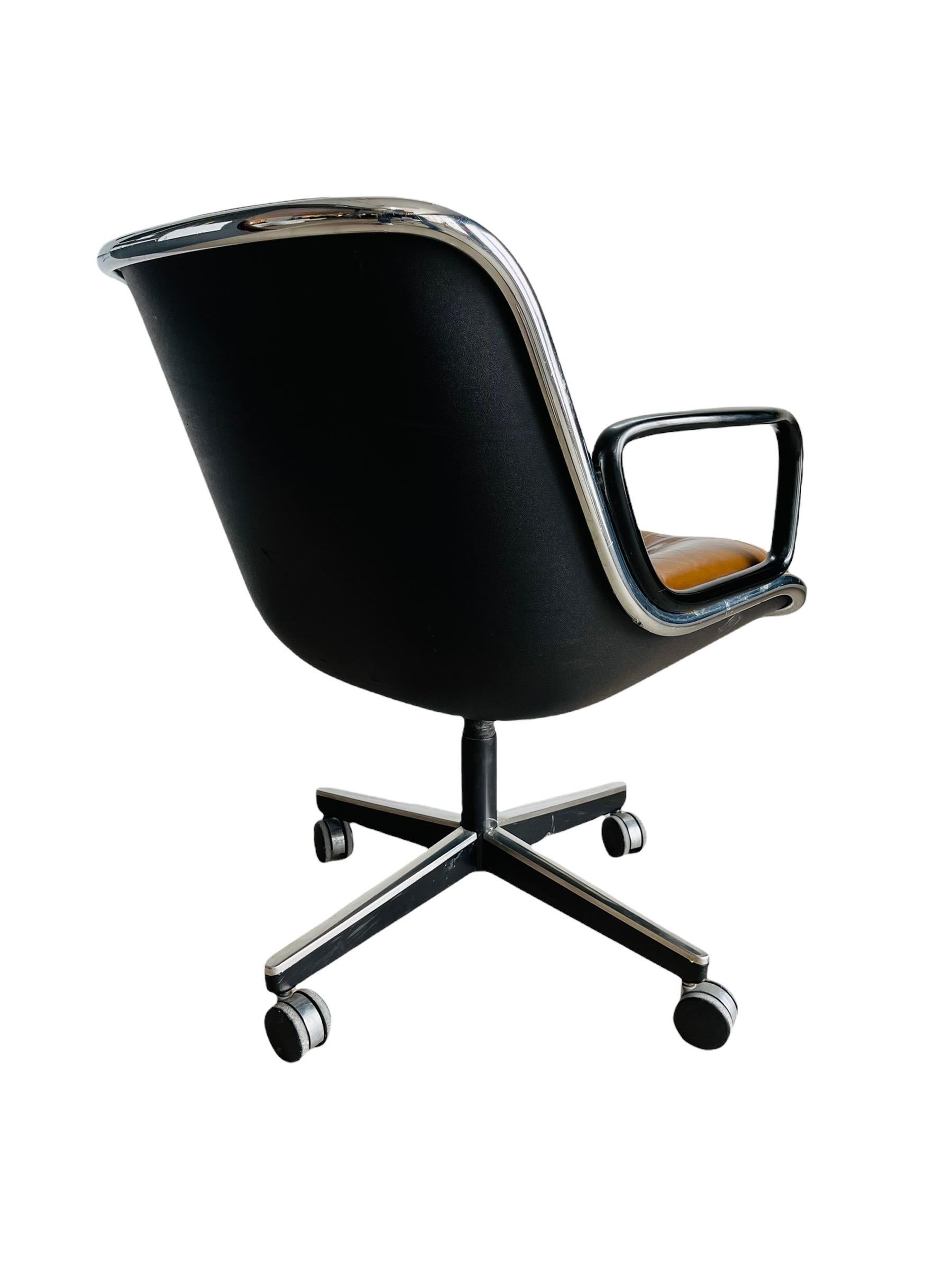 Pollock Executive Office Armchair Designed by Charles Pollock for Knoll In Good Condition In Brooklyn, NY