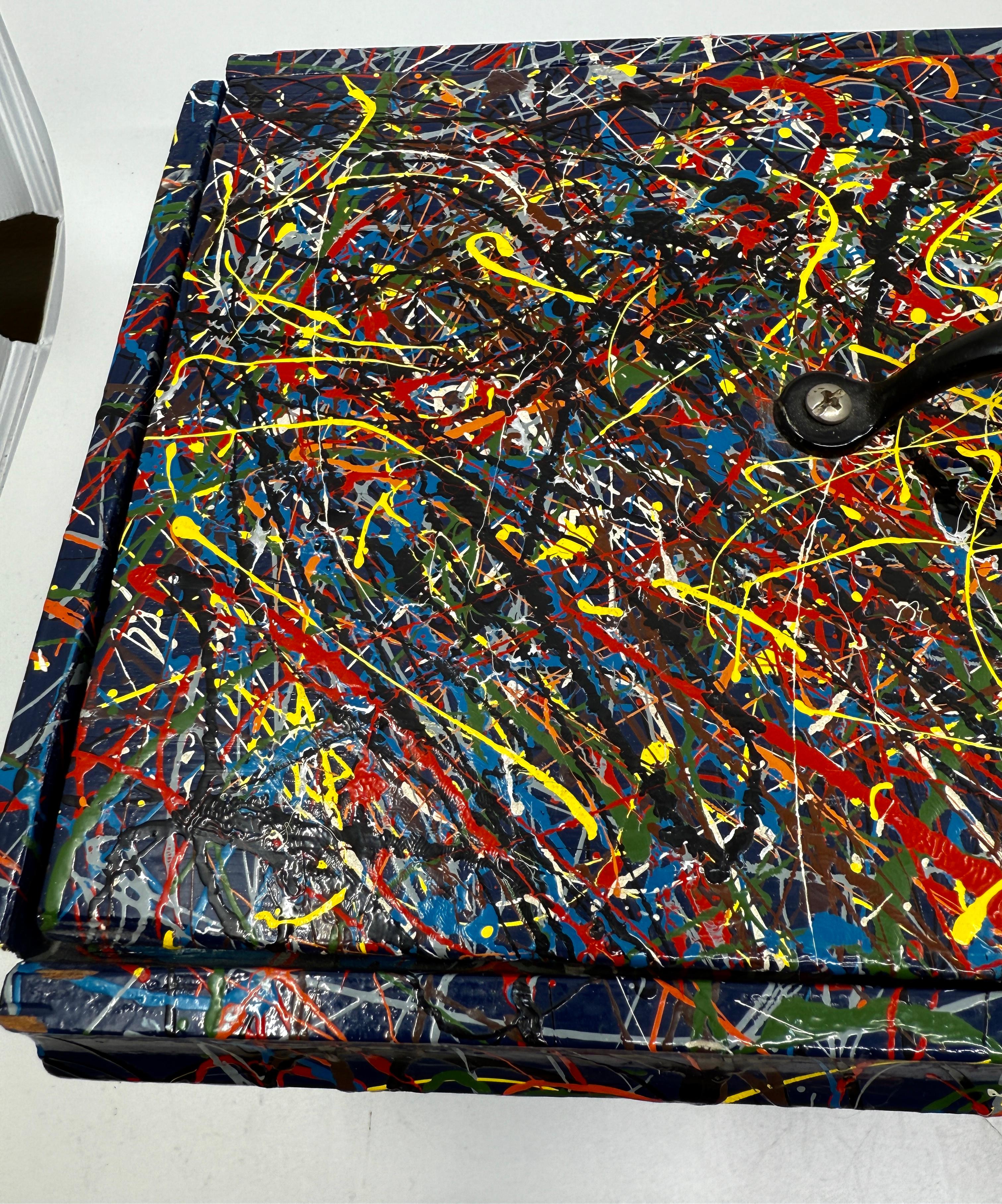 Pollock Inspired Drip painted Folk Art Box with Lid In Good Condition For Sale In Palm Springs, CA