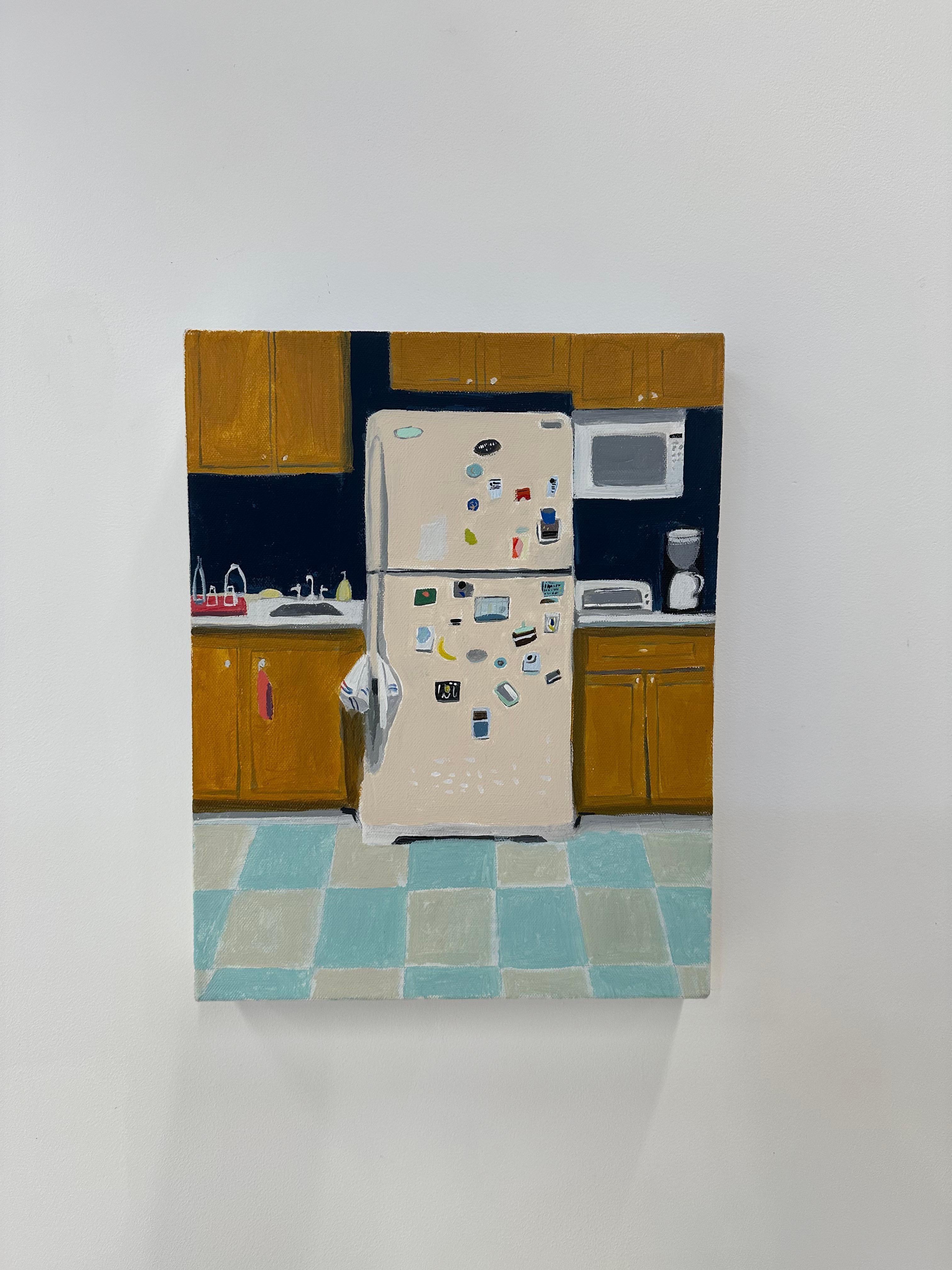 Pfirsichfarbener Reflektor, Kücheninterieur, gelbe Holzschränke, Kachelboden – Painting von Polly Shindler