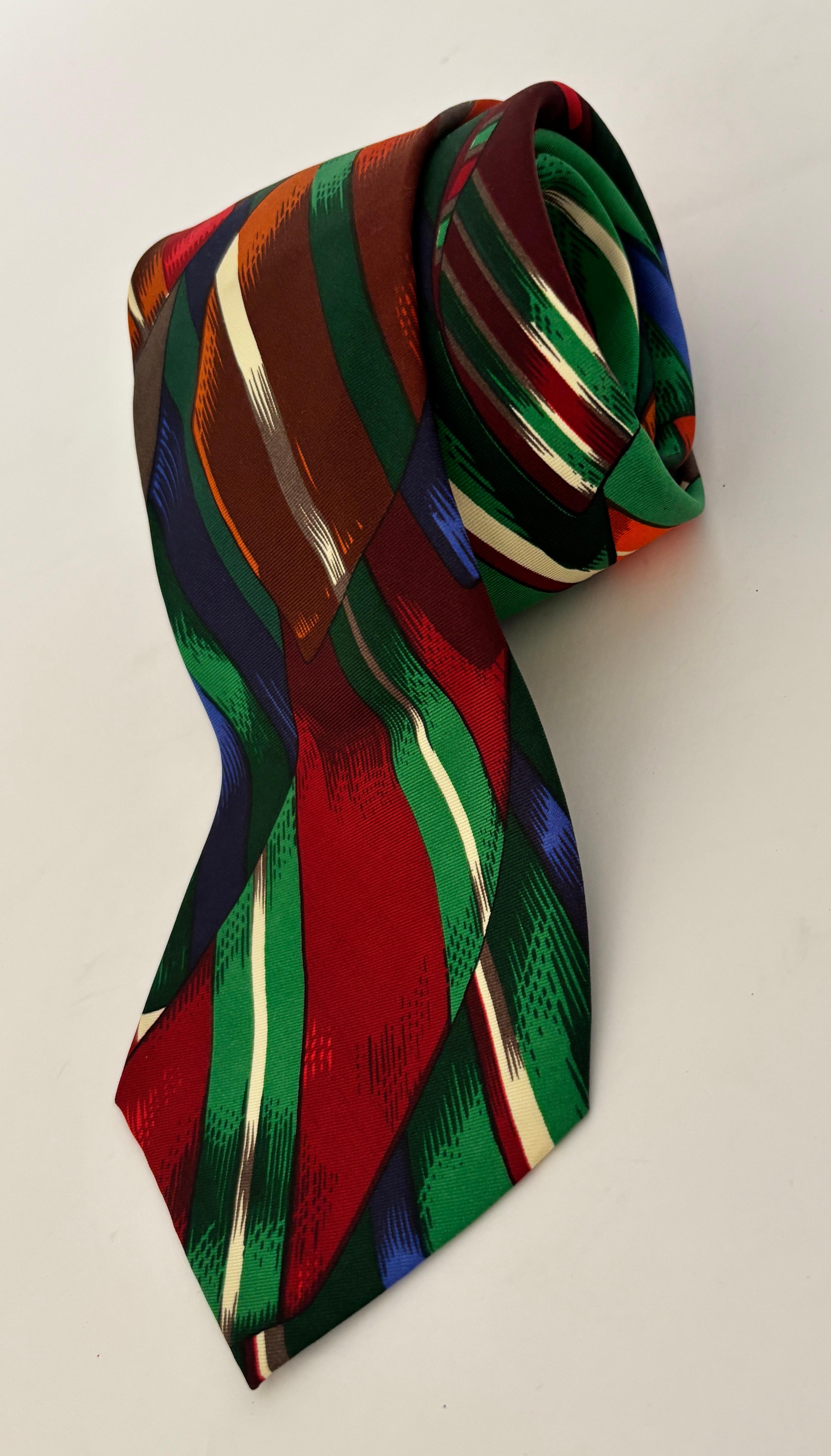 POLO by RALPH LAUREN silk tie men dress necktie.
vintage USA made POLO by RALPH LAUREN for Nordstrom necktie all-over silk colorful
POLO by RALPH LAUREN tie fancy printed silk, made by hand.
Fine silk tie from the luxury POLO by RALPH LAUREN