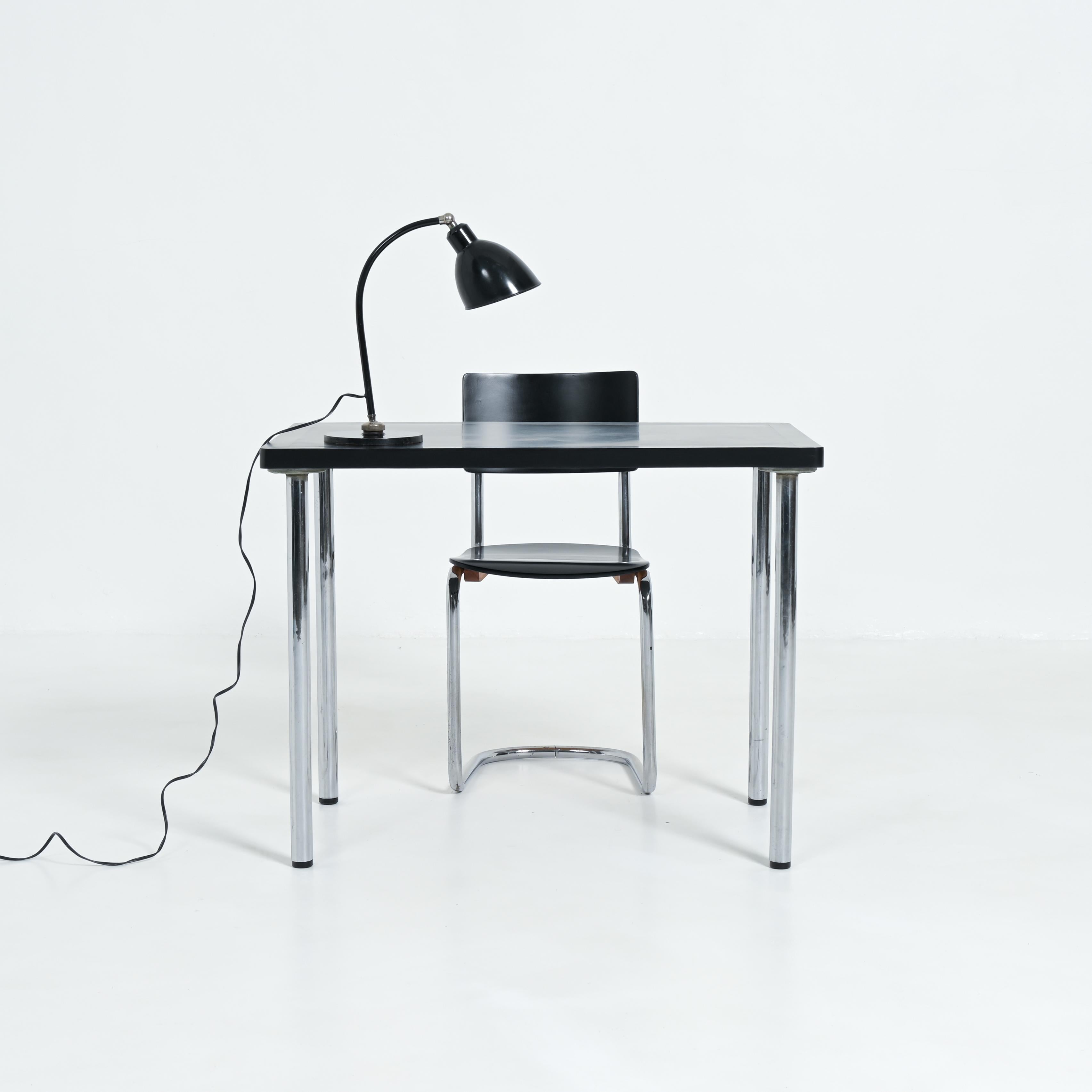 Polo Popular Schreibtischlampe von Christian Dell für Bünte und Remmler im Angebot 8