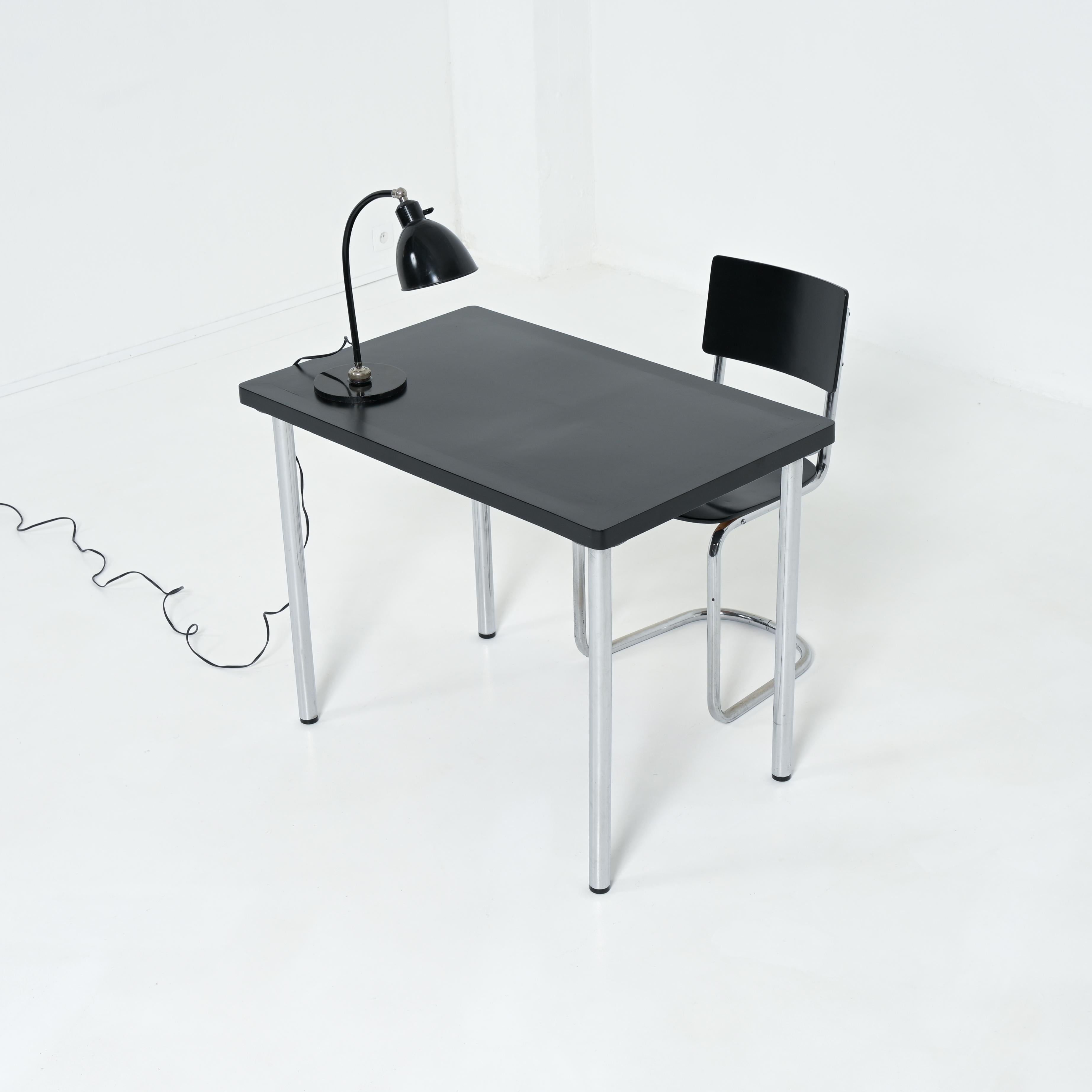 Polo Popular Schreibtischlampe von Christian Dell für Bünte und Remmler (Bauhaus) im Angebot