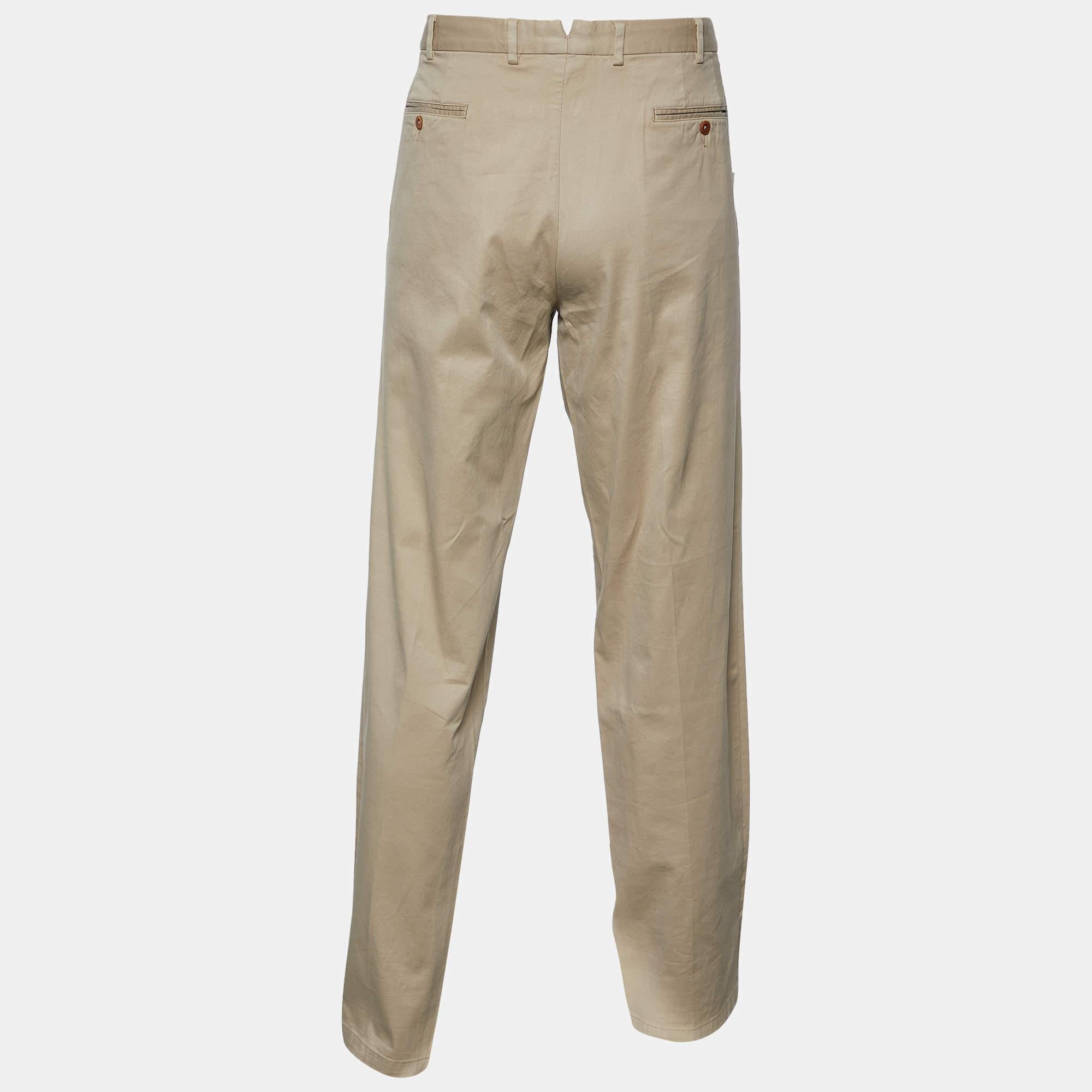 Associez ces pantalons à vos chemisiers ou chemises préférés et créez des looks élégants sans effort. Ils sont cousus avec des tissus de qualité et présentent une superbe tenue.